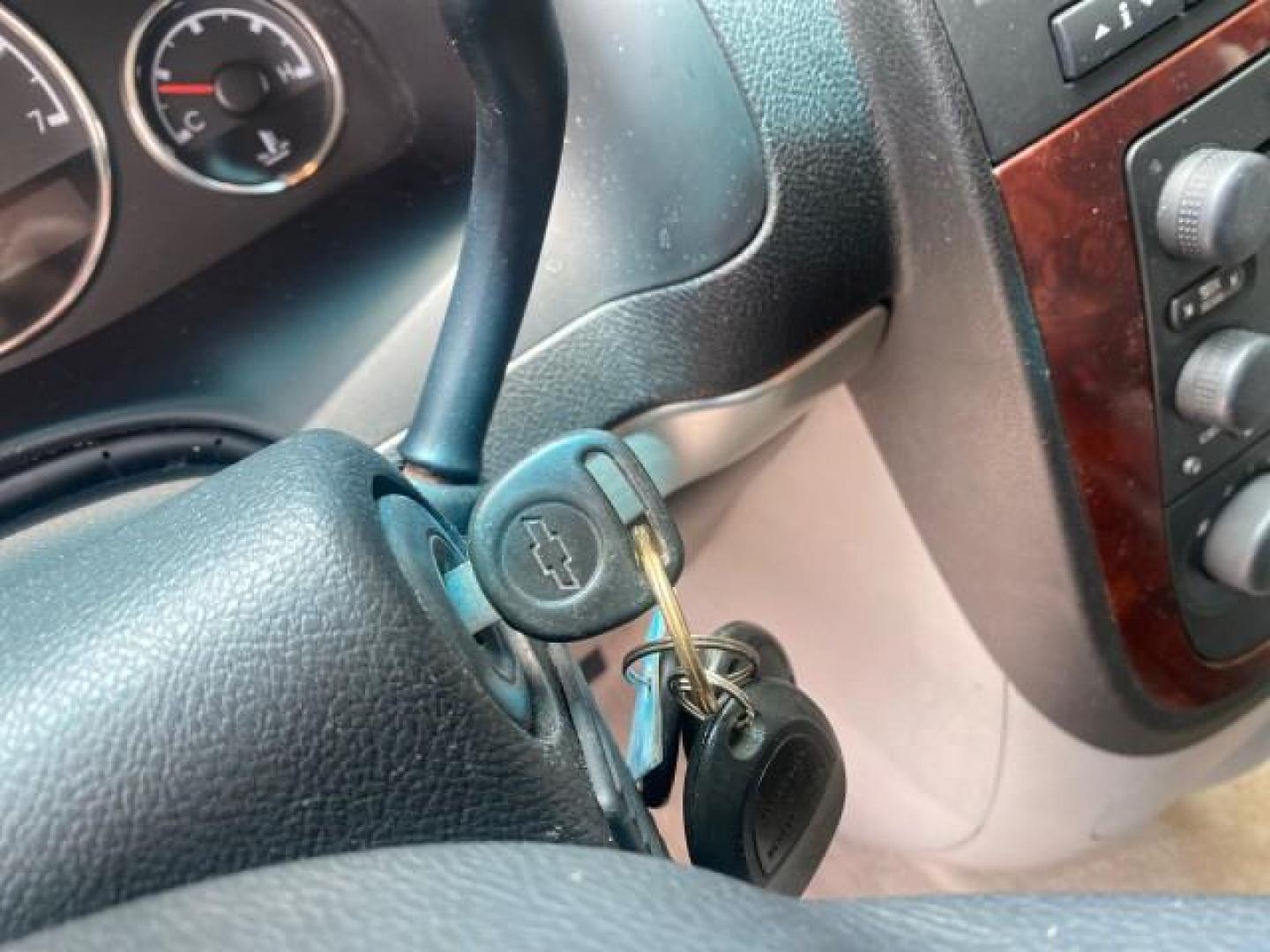2007 Blue Granite Metallic /Medium Gray Chevrolet Uplander LS LOW MILES 70,368 (1GNDV23177D) with an 3.9L V6 SFI Engine engine, Automatic transmission, located at 4701 North Dixie Hwy, Pompano Beach, FL, 33064, (954) 422-2889, 26.240938, -80.123474 - OUR WEBPAGE FLORIDACARS1.COM HAS OVER 100 PHOTOS AND FREE CARFAX LINK 2007 CHEVROLET UPLANDER LS VIN: 1GNDV23177D130452 1 G N D V 2 3 1 7 7 D 1 3 0 4 5 2 VAN 3.9L V6 F GASOLINE FRONT WHEEL DRIVE Top Features Cloth Seats Third Row Seat Basic Features ABS Brakes AM/FM Stereo Air Conditioning Automatic - Photo#42