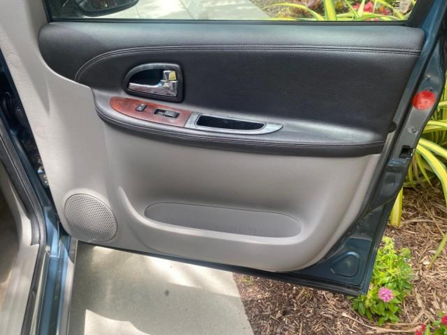 2007 Blue Granite Metallic /Medium Gray Chevrolet Uplander LS LOW MILES 70,368 (1GNDV23177D) with an 3.9L V6 SFI Engine engine, Automatic transmission, located at 4701 North Dixie Hwy, Pompano Beach, FL, 33064, (954) 422-2889, 26.240938, -80.123474 - OUR WEBPAGE FLORIDACARS1.COM HAS OVER 100 PHOTOS AND FREE CARFAX LINK 2007 CHEVROLET UPLANDER LS VIN: 1GNDV23177D130452 1 G N D V 2 3 1 7 7 D 1 3 0 4 5 2 VAN 3.9L V6 F GASOLINE FRONT WHEEL DRIVE Top Features Cloth Seats Third Row Seat Basic Features ABS Brakes AM/FM Stereo Air Conditioning Automatic - Photo#87