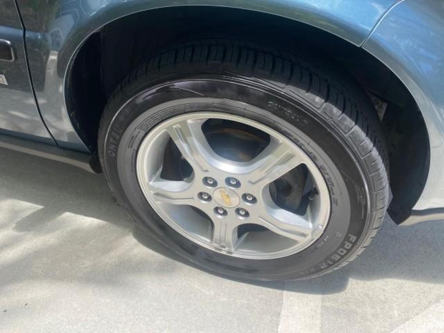 2007 Blue Granite Metallic /Medium Gray Chevrolet Uplander LS LOW MILES 70,368 (1GNDV23177D) with an 3.9L V6 SFI Engine engine, Automatic transmission, located at 4701 North Dixie Hwy, Pompano Beach, FL, 33064, (954) 422-2889, 26.240938, -80.123474 - OUR WEBPAGE FLORIDACARS1.COM HAS OVER 100 PHOTOS AND FREE CARFAX LINK 2007 CHEVROLET UPLANDER LS VIN: 1GNDV23177D130452 1 G N D V 2 3 1 7 7 D 1 3 0 4 5 2 VAN 3.9L V6 F GASOLINE FRONT WHEEL DRIVE Top Features Cloth Seats Third Row Seat Basic Features ABS Brakes AM/FM Stereo Air Conditioning Automatic - Photo#97