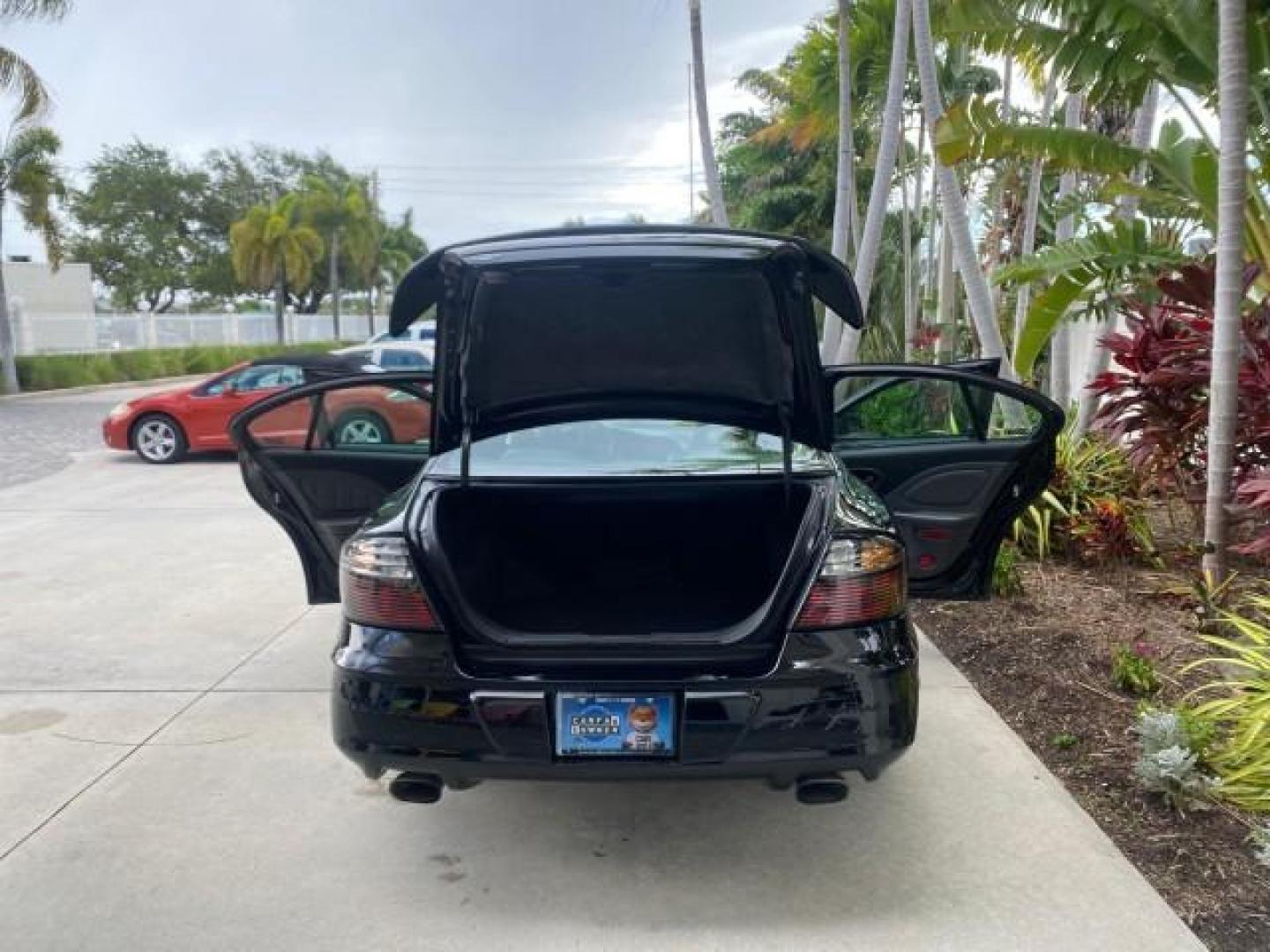2002 Black /Dark Pewter Pontiac Bonneville SLE LOW MILES 82,619 (1G2HY54K224) with an 3.8L SFI V6 3800 Series II Engine engine, Automatic transmission, located at 4701 North Dixie Hwy, Pompano Beach, FL, 33064, (954) 422-2889, 26.240938, -80.123474 - OUR WEBPAGE FLORIDACARS1.COM HAS OVER 100 PHOTOS AND FREE CARFAX LINK 2002 PONTIAC BONNEVILLE SLE VIN: 1G2HY54K224170512 1 G 2 H Y 5 4 K 2 2 4 1 7 0 5 1 2 SEDAN 4 DR 3.8L V6 F GASOLINE FRONT WHEEL DRIVE Top Features Alloy Wheels Front Seat Heaters Leather Seats Sunroof(s) Basic Features ABS Brakes A - Photo#15