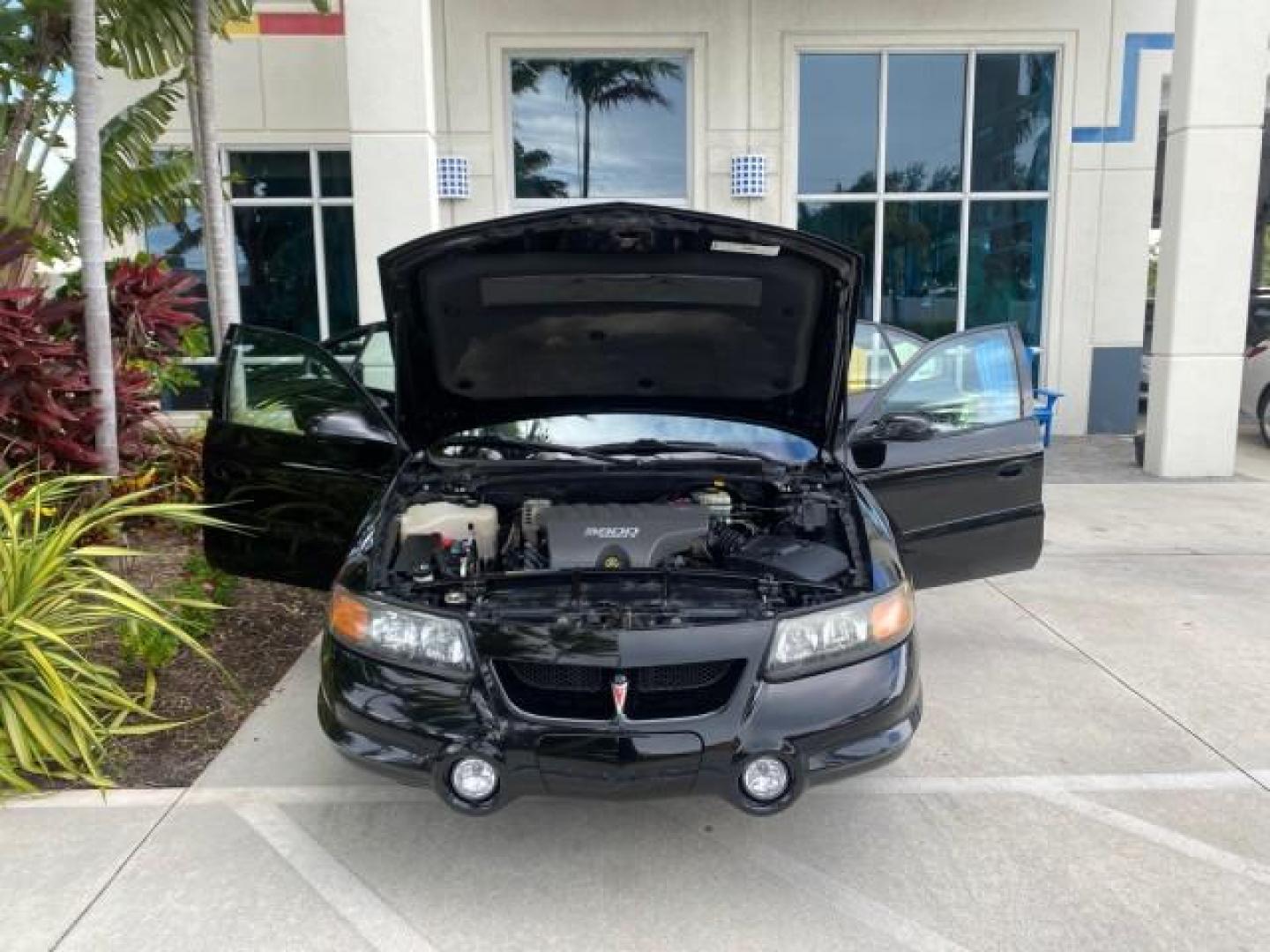 2002 Black /Dark Pewter Pontiac Bonneville SLE LOW MILES 82,619 (1G2HY54K224) with an 3.8L SFI V6 3800 Series II Engine engine, Automatic transmission, located at 4701 North Dixie Hwy, Pompano Beach, FL, 33064, (954) 422-2889, 26.240938, -80.123474 - OUR WEBPAGE FLORIDACARS1.COM HAS OVER 100 PHOTOS AND FREE CARFAX LINK 2002 PONTIAC BONNEVILLE SLE VIN: 1G2HY54K224170512 1 G 2 H Y 5 4 K 2 2 4 1 7 0 5 1 2 SEDAN 4 DR 3.8L V6 F GASOLINE FRONT WHEEL DRIVE Top Features Alloy Wheels Front Seat Heaters Leather Seats Sunroof(s) Basic Features ABS Brakes A - Photo#16