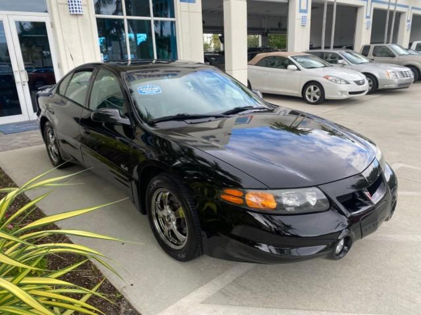 2002 Black /Dark Pewter Pontiac Bonneville SLE LOW MILES 82,619 (1G2HY54K224) with an 3.8L SFI V6 3800 Series II Engine engine, Automatic transmission, located at 4701 North Dixie Hwy, Pompano Beach, FL, 33064, (954) 422-2889, 26.240938, -80.123474 - OUR WEBPAGE FLORIDACARS1.COM HAS OVER 100 PHOTOS AND FREE CARFAX LINK 2002 PONTIAC BONNEVILLE SLE VIN: 1G2HY54K224170512 1 G 2 H Y 5 4 K 2 2 4 1 7 0 5 1 2 SEDAN 4 DR 3.8L V6 F GASOLINE FRONT WHEEL DRIVE Top Features Alloy Wheels Front Seat Heaters Leather Seats Sunroof(s) Basic Features ABS Brakes A - Photo#24