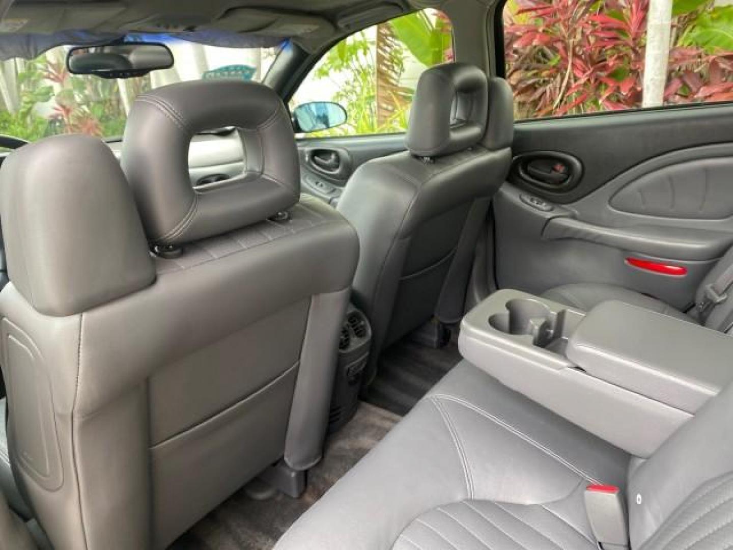 2002 Black /Dark Pewter Pontiac Bonneville SLE LOW MILES 82,619 (1G2HY54K224) with an 3.8L SFI V6 3800 Series II Engine engine, Automatic transmission, located at 4701 North Dixie Hwy, Pompano Beach, FL, 33064, (954) 422-2889, 26.240938, -80.123474 - OUR WEBPAGE FLORIDACARS1.COM HAS OVER 100 PHOTOS AND FREE CARFAX LINK 2002 PONTIAC BONNEVILLE SLE VIN: 1G2HY54K224170512 1 G 2 H Y 5 4 K 2 2 4 1 7 0 5 1 2 SEDAN 4 DR 3.8L V6 F GASOLINE FRONT WHEEL DRIVE Top Features Alloy Wheels Front Seat Heaters Leather Seats Sunroof(s) Basic Features ABS Brakes A - Photo#66