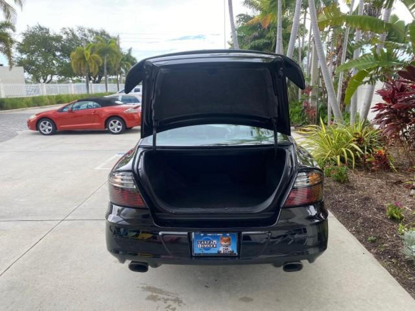2002 Black /Dark Pewter Pontiac Bonneville SLE LOW MILES 82,619 (1G2HY54K224) with an 3.8L SFI V6 3800 Series II Engine engine, Automatic transmission, located at 4701 North Dixie Hwy, Pompano Beach, FL, 33064, (954) 422-2889, 26.240938, -80.123474 - OUR WEBPAGE FLORIDACARS1.COM HAS OVER 100 PHOTOS AND FREE CARFAX LINK 2002 PONTIAC BONNEVILLE SLE VIN: 1G2HY54K224170512 1 G 2 H Y 5 4 K 2 2 4 1 7 0 5 1 2 SEDAN 4 DR 3.8L V6 F GASOLINE FRONT WHEEL DRIVE Top Features Alloy Wheels Front Seat Heaters Leather Seats Sunroof(s) Basic Features ABS Brakes A - Photo#82