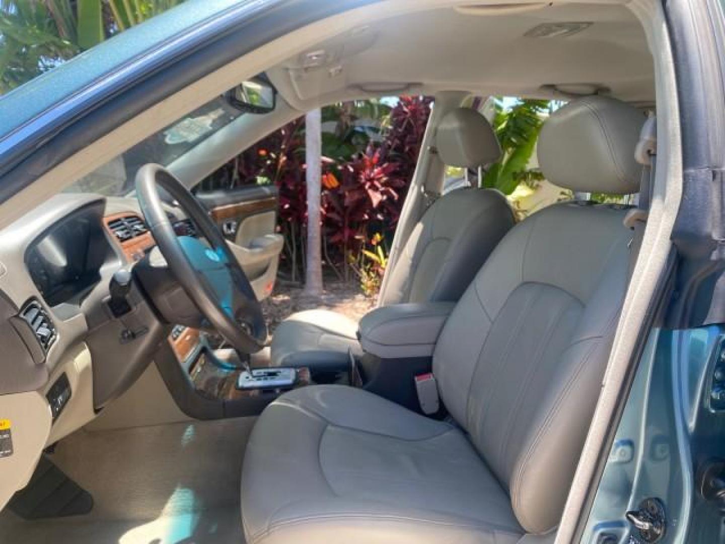 2005 Celadon Green /Beige Hyundai XG350 LOW MILES 46,921 1 OWNER (KMHFU45E55A) with an 3.5L DOHC MPI 24-Valve V6 Engine engine, Automatic transmission, located at 4701 North Dixie Hwy, Pompano Beach, FL, 33064, (954) 422-2889, 26.240938, -80.123474 - OUR WEBPAGE FLORIDACARS1.COM HAS OVER 100 PHOTOS AND FREE CARFAX LINK 2005 HYUNDAI XG350 VIN: KMHFU45E55A380931 K M H F U 4 5 E 5 5 A 3 8 0 9 3 1 SEDAN 4 DR 3.5L V6 F DOHC 24V GASOLINE FRONT WHEEL DRIVE Top Features Alloy Wheels Leather Seats Basic Features ABS Brakes AM/FM Stereo Air Conditioning A - Photo#10