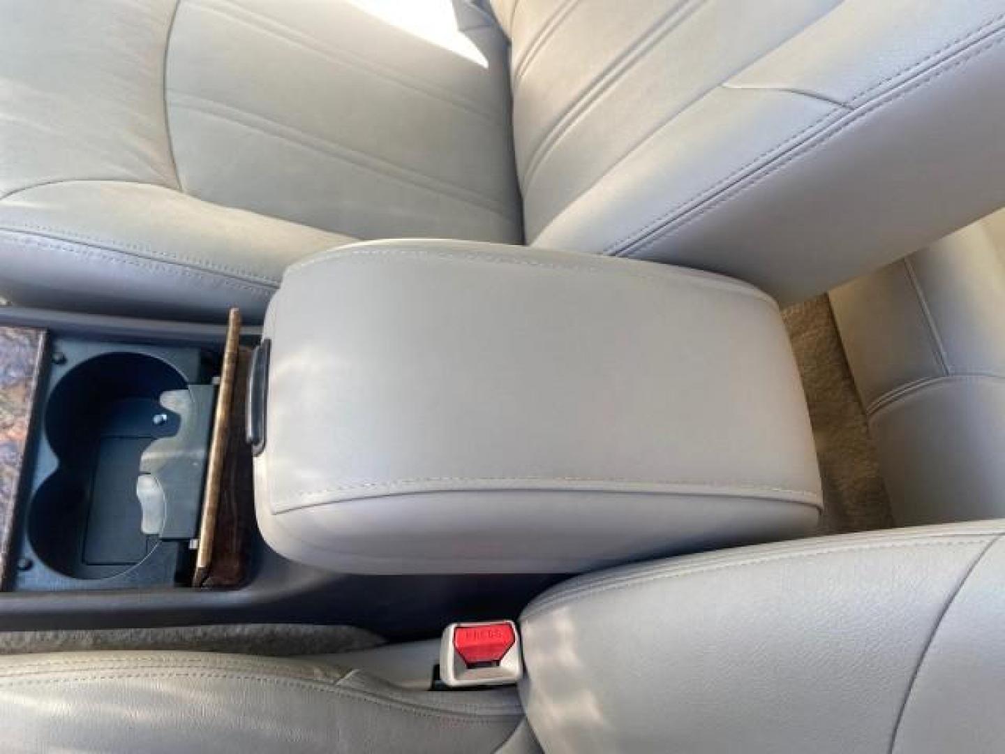 2005 Celadon Green /Beige Hyundai XG350 LOW MILES 46,921 1 OWNER (KMHFU45E55A) with an 3.5L DOHC MPI 24-Valve V6 Engine engine, Automatic transmission, located at 4701 North Dixie Hwy, Pompano Beach, FL, 33064, (954) 422-2889, 26.240938, -80.123474 - OUR WEBPAGE FLORIDACARS1.COM HAS OVER 100 PHOTOS AND FREE CARFAX LINK 2005 HYUNDAI XG350 VIN: KMHFU45E55A380931 K M H F U 4 5 E 5 5 A 3 8 0 9 3 1 SEDAN 4 DR 3.5L V6 F DOHC 24V GASOLINE FRONT WHEEL DRIVE Top Features Alloy Wheels Leather Seats Basic Features ABS Brakes AM/FM Stereo Air Conditioning A - Photo#51