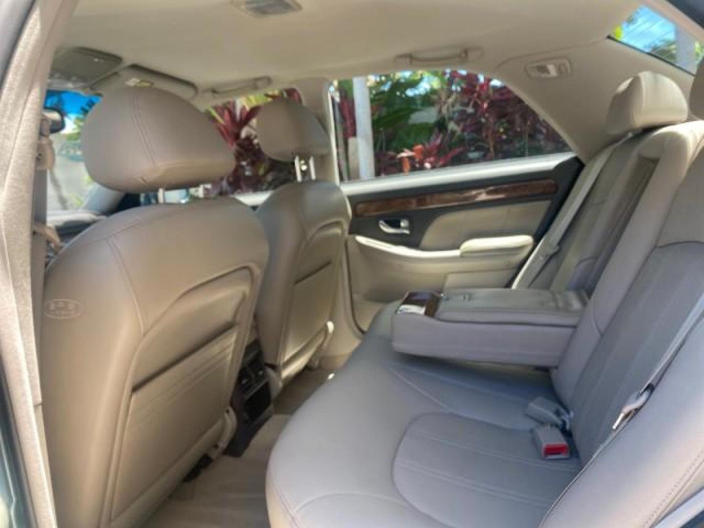 2005 Celadon Green /Beige Hyundai XG350 LOW MILES 46,921 1 OWNER (KMHFU45E55A) with an 3.5L DOHC MPI 24-Valve V6 Engine engine, Automatic transmission, located at 4701 North Dixie Hwy, Pompano Beach, FL, 33064, (954) 422-2889, 26.240938, -80.123474 - OUR WEBPAGE FLORIDACARS1.COM HAS OVER 100 PHOTOS AND FREE CARFAX LINK 2005 HYUNDAI XG350 VIN: KMHFU45E55A380931 K M H F U 4 5 E 5 5 A 3 8 0 9 3 1 SEDAN 4 DR 3.5L V6 F DOHC 24V GASOLINE FRONT WHEEL DRIVE Top Features Alloy Wheels Leather Seats Basic Features ABS Brakes AM/FM Stereo Air Conditioning A - Photo#67