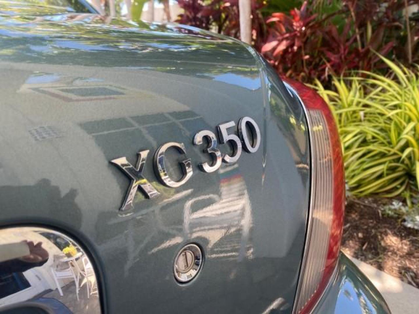 2005 Celadon Green /Beige Hyundai XG350 LOW MILES 46,921 1 OWNER (KMHFU45E55A) with an 3.5L DOHC MPI 24-Valve V6 Engine engine, Automatic transmission, located at 4701 North Dixie Hwy, Pompano Beach, FL, 33064, (954) 422-2889, 26.240938, -80.123474 - OUR WEBPAGE FLORIDACARS1.COM HAS OVER 100 PHOTOS AND FREE CARFAX LINK 2005 HYUNDAI XG350 VIN: KMHFU45E55A380931 K M H F U 4 5 E 5 5 A 3 8 0 9 3 1 SEDAN 4 DR 3.5L V6 F DOHC 24V GASOLINE FRONT WHEEL DRIVE Top Features Alloy Wheels Leather Seats Basic Features ABS Brakes AM/FM Stereo Air Conditioning A - Photo#84