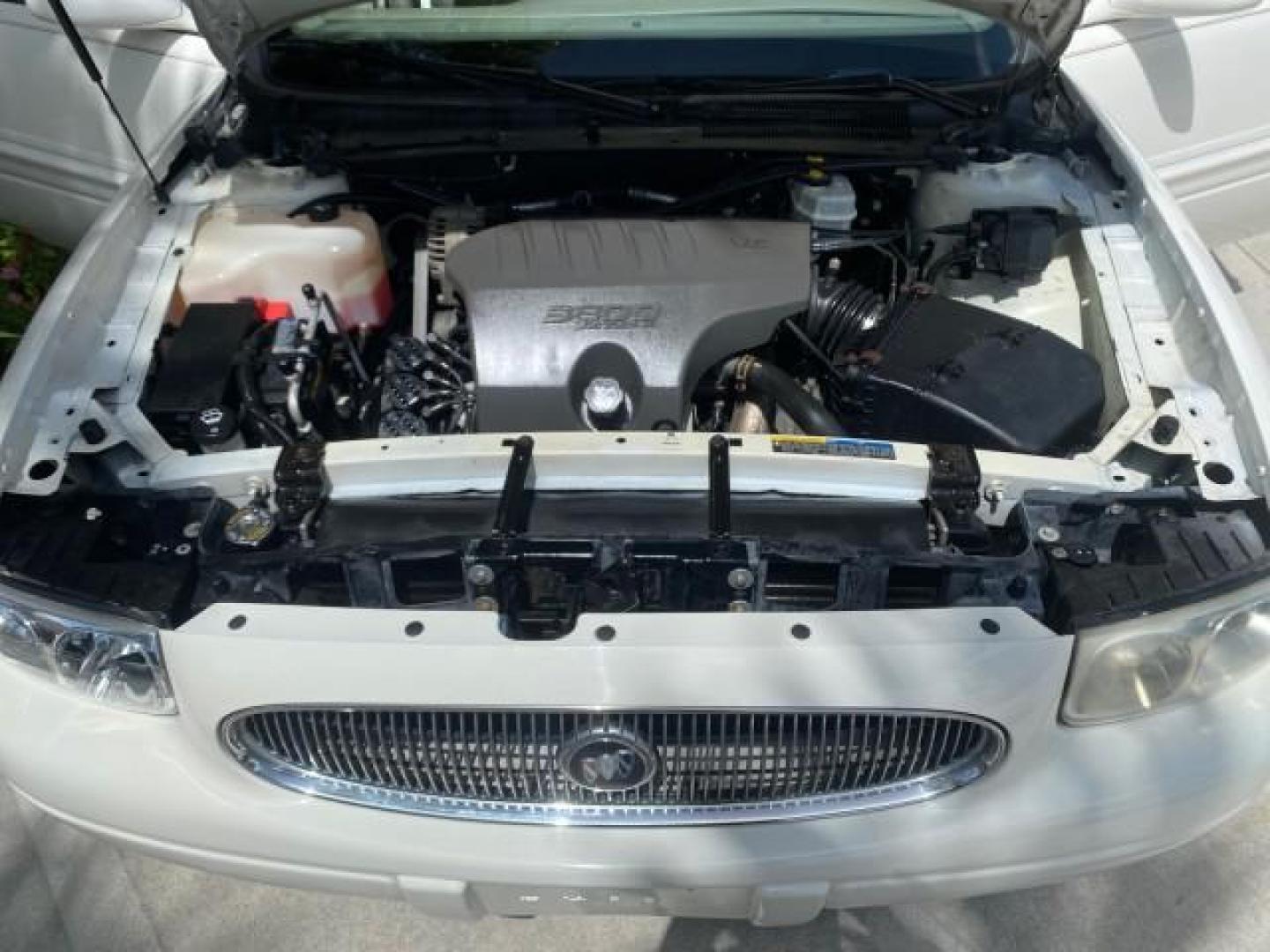 2003 White /Taupe Buick LeSabre Custom LOW MILES 32,880 1 OWNER (1G4HP54K63U) with an 3.8L 3800 V6 SFI Engine engine, Automatic transmission, located at 4701 North Dixie Hwy, Pompano Beach, FL, 33064, (954) 422-2889, 26.240938, -80.123474 - OUR WEBPAGE FLORIDACARS1.COM HAS OVER 100 PHOTOS AND FREE CARFAX LINK 2003 BUICK LESABRE CUSTOM VIN: 1G4HP54K63U139534 1 G 4 H P 5 4 K 6 3 U 1 3 9 5 3 4 SEDAN 4 DR 3.8L V6 F 12V 29 mpg GASOLINE FRONT WHEEL DRIVE Top Features Alloy Wheels Cloth Seats Leather Seats Luxury Package Basic Features ABS Br - Photo#17