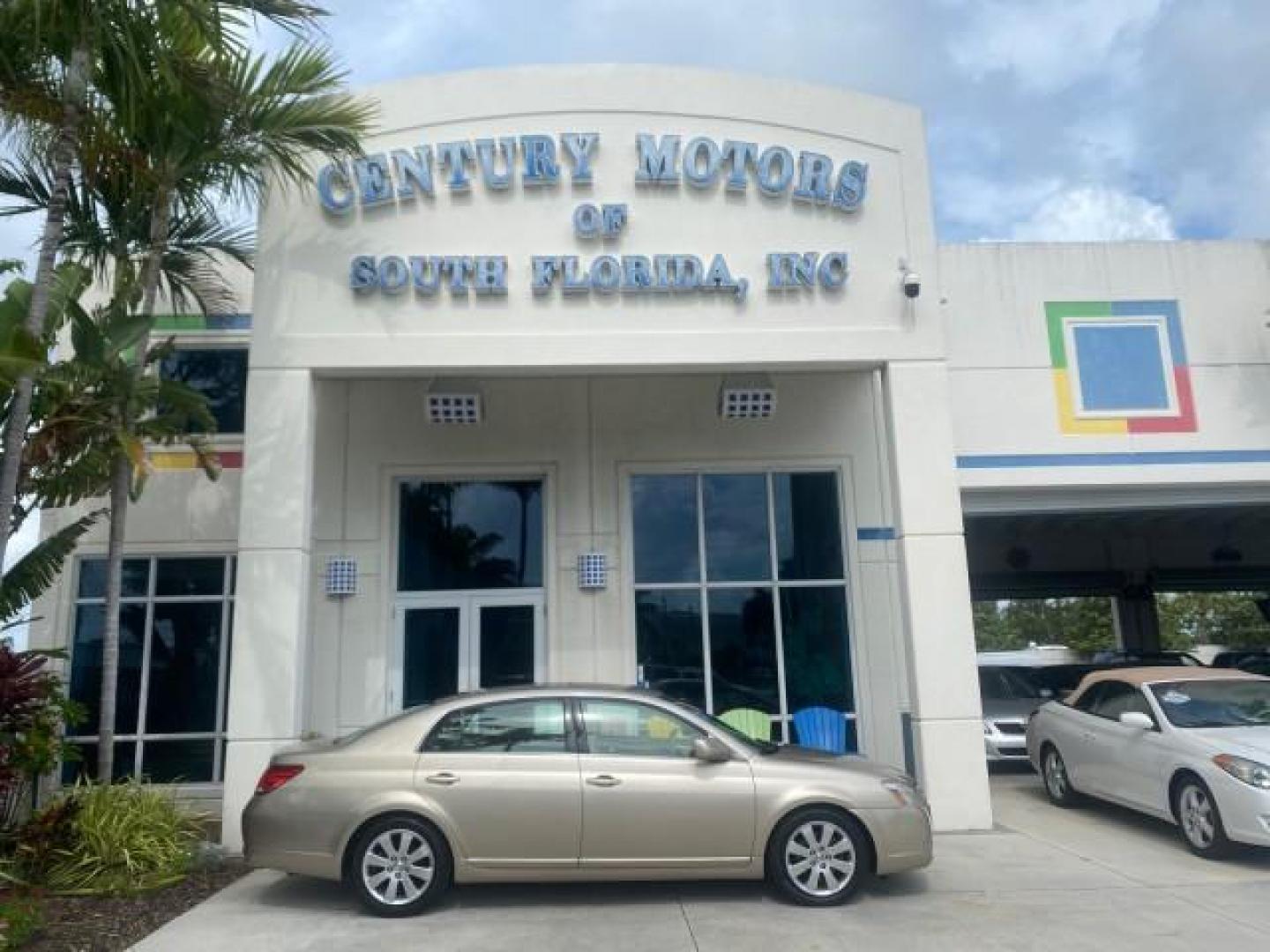 2006 Desert Sand Mica /Ivory Toyota Avalon XLS LOW MILES 53,114 (4T1BK36B66U) with an 3.5L 24-Valve EFI DOHC V6 Engine engine, Automatic transmission, located at 4701 North Dixie Hwy, Pompano Beach, FL, 33064, (954) 422-2889, 26.240938, -80.123474 - OUR WEBPAGE FLORIDACARS1.COM HAS OVER 100 PHOTOS AND FREE CARFAX LINK 2006 TOYOTA AVALON XLS VIN: 4T1BK36B66U098736 4 T 1 B K 3 6 B 6 6 U 0 9 8 7 3 6 SEDAN 4 DR 3.5L V6 F DOHC 24V GASOLINE FRONT WHEEL DRIVE Top Features Alloy Wheels Front Seat Heaters Leather Seats Special Edition Sunroof(s) Basic F - Photo#0