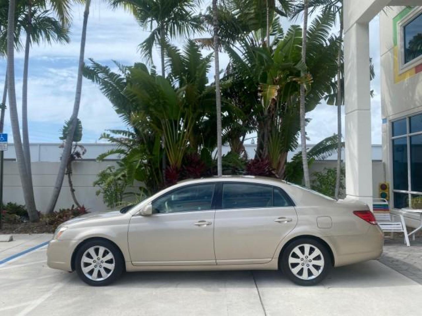 2006 Desert Sand Mica /Ivory Toyota Avalon XLS LOW MILES 53,114 (4T1BK36B66U) with an 3.5L 24-Valve EFI DOHC V6 Engine engine, Automatic transmission, located at 4701 North Dixie Hwy, Pompano Beach, FL, 33064, (954) 422-2889, 26.240938, -80.123474 - OUR WEBPAGE FLORIDACARS1.COM HAS OVER 100 PHOTOS AND FREE CARFAX LINK 2006 TOYOTA AVALON XLS VIN: 4T1BK36B66U098736 4 T 1 B K 3 6 B 6 6 U 0 9 8 7 3 6 SEDAN 4 DR 3.5L V6 F DOHC 24V GASOLINE FRONT WHEEL DRIVE Top Features Alloy Wheels Front Seat Heaters Leather Seats Special Edition Sunroof(s) Basic F - Photo#4