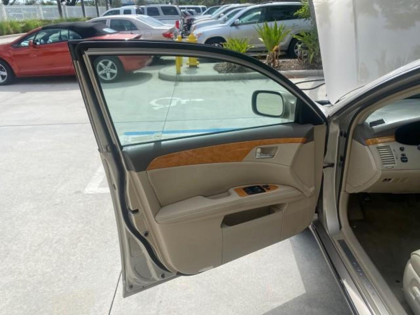 2006 Desert Sand Mica /Ivory Toyota Avalon XLS LOW MILES 53,114 (4T1BK36B66U) with an 3.5L 24-Valve EFI DOHC V6 Engine engine, Automatic transmission, located at 4701 North Dixie Hwy, Pompano Beach, FL, 33064, (954) 422-2889, 26.240938, -80.123474 - OUR WEBPAGE FLORIDACARS1.COM HAS OVER 100 PHOTOS AND FREE CARFAX LINK 2006 TOYOTA AVALON XLS VIN: 4T1BK36B66U098736 4 T 1 B K 3 6 B 6 6 U 0 9 8 7 3 6 SEDAN 4 DR 3.5L V6 F DOHC 24V GASOLINE FRONT WHEEL DRIVE Top Features Alloy Wheels Front Seat Heaters Leather Seats Special Edition Sunroof(s) Basic F - Photo#9