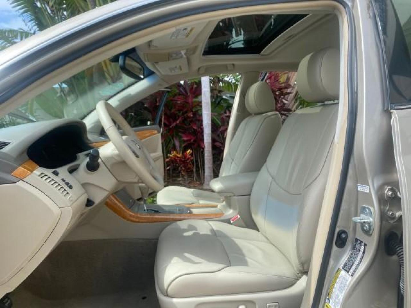 2006 Desert Sand Mica /Ivory Toyota Avalon XLS LOW MILES 53,114 (4T1BK36B66U) with an 3.5L 24-Valve EFI DOHC V6 Engine engine, Automatic transmission, located at 4701 North Dixie Hwy, Pompano Beach, FL, 33064, (954) 422-2889, 26.240938, -80.123474 - OUR WEBPAGE FLORIDACARS1.COM HAS OVER 100 PHOTOS AND FREE CARFAX LINK 2006 TOYOTA AVALON XLS VIN: 4T1BK36B66U098736 4 T 1 B K 3 6 B 6 6 U 0 9 8 7 3 6 SEDAN 4 DR 3.5L V6 F DOHC 24V GASOLINE FRONT WHEEL DRIVE Top Features Alloy Wheels Front Seat Heaters Leather Seats Special Edition Sunroof(s) Basic F - Photo#10