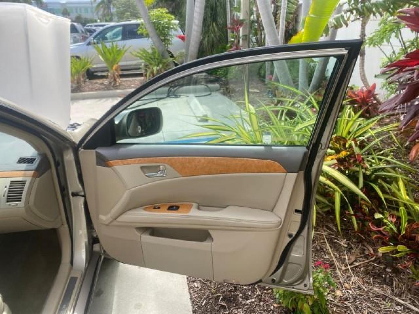 2006 Desert Sand Mica /Ivory Toyota Avalon XLS LOW MILES 53,114 (4T1BK36B66U) with an 3.5L 24-Valve EFI DOHC V6 Engine engine, Automatic transmission, located at 4701 North Dixie Hwy, Pompano Beach, FL, 33064, (954) 422-2889, 26.240938, -80.123474 - OUR WEBPAGE FLORIDACARS1.COM HAS OVER 100 PHOTOS AND FREE CARFAX LINK 2006 TOYOTA AVALON XLS VIN: 4T1BK36B66U098736 4 T 1 B K 3 6 B 6 6 U 0 9 8 7 3 6 SEDAN 4 DR 3.5L V6 F DOHC 24V GASOLINE FRONT WHEEL DRIVE Top Features Alloy Wheels Front Seat Heaters Leather Seats Special Edition Sunroof(s) Basic F - Photo#11