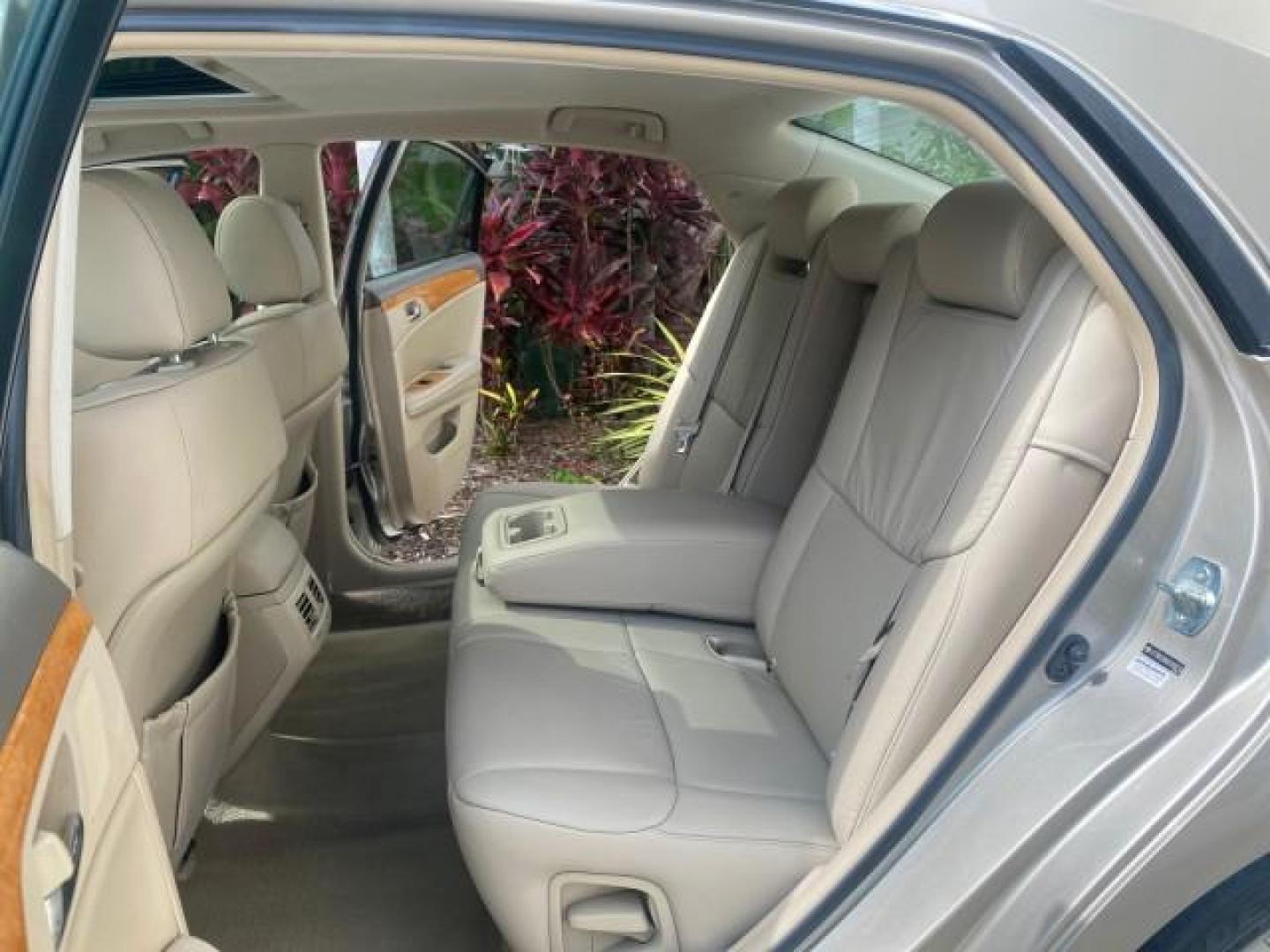 2006 Desert Sand Mica /Ivory Toyota Avalon XLS LOW MILES 53,114 (4T1BK36B66U) with an 3.5L 24-Valve EFI DOHC V6 Engine engine, Automatic transmission, located at 4701 North Dixie Hwy, Pompano Beach, FL, 33064, (954) 422-2889, 26.240938, -80.123474 - OUR WEBPAGE FLORIDACARS1.COM HAS OVER 100 PHOTOS AND FREE CARFAX LINK 2006 TOYOTA AVALON XLS VIN: 4T1BK36B66U098736 4 T 1 B K 3 6 B 6 6 U 0 9 8 7 3 6 SEDAN 4 DR 3.5L V6 F DOHC 24V GASOLINE FRONT WHEEL DRIVE Top Features Alloy Wheels Front Seat Heaters Leather Seats Special Edition Sunroof(s) Basic F - Photo#14
