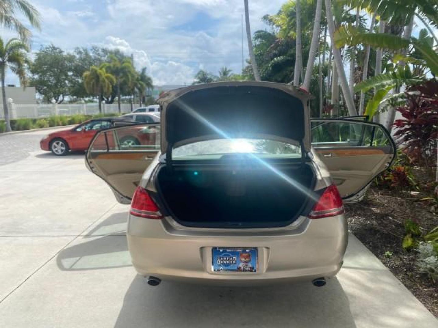2006 Desert Sand Mica /Ivory Toyota Avalon XLS LOW MILES 53,114 (4T1BK36B66U) with an 3.5L 24-Valve EFI DOHC V6 Engine engine, Automatic transmission, located at 4701 North Dixie Hwy, Pompano Beach, FL, 33064, (954) 422-2889, 26.240938, -80.123474 - OUR WEBPAGE FLORIDACARS1.COM HAS OVER 100 PHOTOS AND FREE CARFAX LINK 2006 TOYOTA AVALON XLS VIN: 4T1BK36B66U098736 4 T 1 B K 3 6 B 6 6 U 0 9 8 7 3 6 SEDAN 4 DR 3.5L V6 F DOHC 24V GASOLINE FRONT WHEEL DRIVE Top Features Alloy Wheels Front Seat Heaters Leather Seats Special Edition Sunroof(s) Basic F - Photo#15