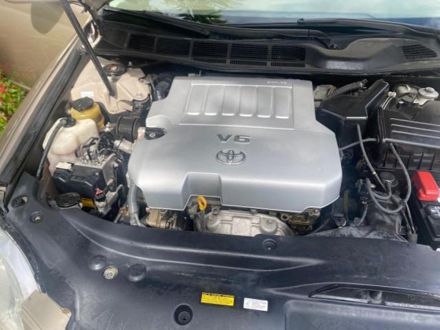 2006 Desert Sand Mica /Ivory Toyota Avalon XLS LOW MILES 53,114 (4T1BK36B66U) with an 3.5L 24-Valve EFI DOHC V6 Engine engine, Automatic transmission, located at 4701 North Dixie Hwy, Pompano Beach, FL, 33064, (954) 422-2889, 26.240938, -80.123474 - OUR WEBPAGE FLORIDACARS1.COM HAS OVER 100 PHOTOS AND FREE CARFAX LINK 2006 TOYOTA AVALON XLS VIN: 4T1BK36B66U098736 4 T 1 B K 3 6 B 6 6 U 0 9 8 7 3 6 SEDAN 4 DR 3.5L V6 F DOHC 24V GASOLINE FRONT WHEEL DRIVE Top Features Alloy Wheels Front Seat Heaters Leather Seats Special Edition Sunroof(s) Basic F - Photo#25