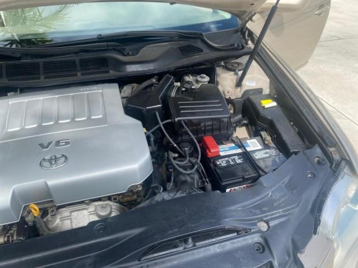 2006 Desert Sand Mica /Ivory Toyota Avalon XLS LOW MILES 53,114 (4T1BK36B66U) with an 3.5L 24-Valve EFI DOHC V6 Engine engine, Automatic transmission, located at 4701 North Dixie Hwy, Pompano Beach, FL, 33064, (954) 422-2889, 26.240938, -80.123474 - OUR WEBPAGE FLORIDACARS1.COM HAS OVER 100 PHOTOS AND FREE CARFAX LINK 2006 TOYOTA AVALON XLS VIN: 4T1BK36B66U098736 4 T 1 B K 3 6 B 6 6 U 0 9 8 7 3 6 SEDAN 4 DR 3.5L V6 F DOHC 24V GASOLINE FRONT WHEEL DRIVE Top Features Alloy Wheels Front Seat Heaters Leather Seats Special Edition Sunroof(s) Basic F - Photo#26