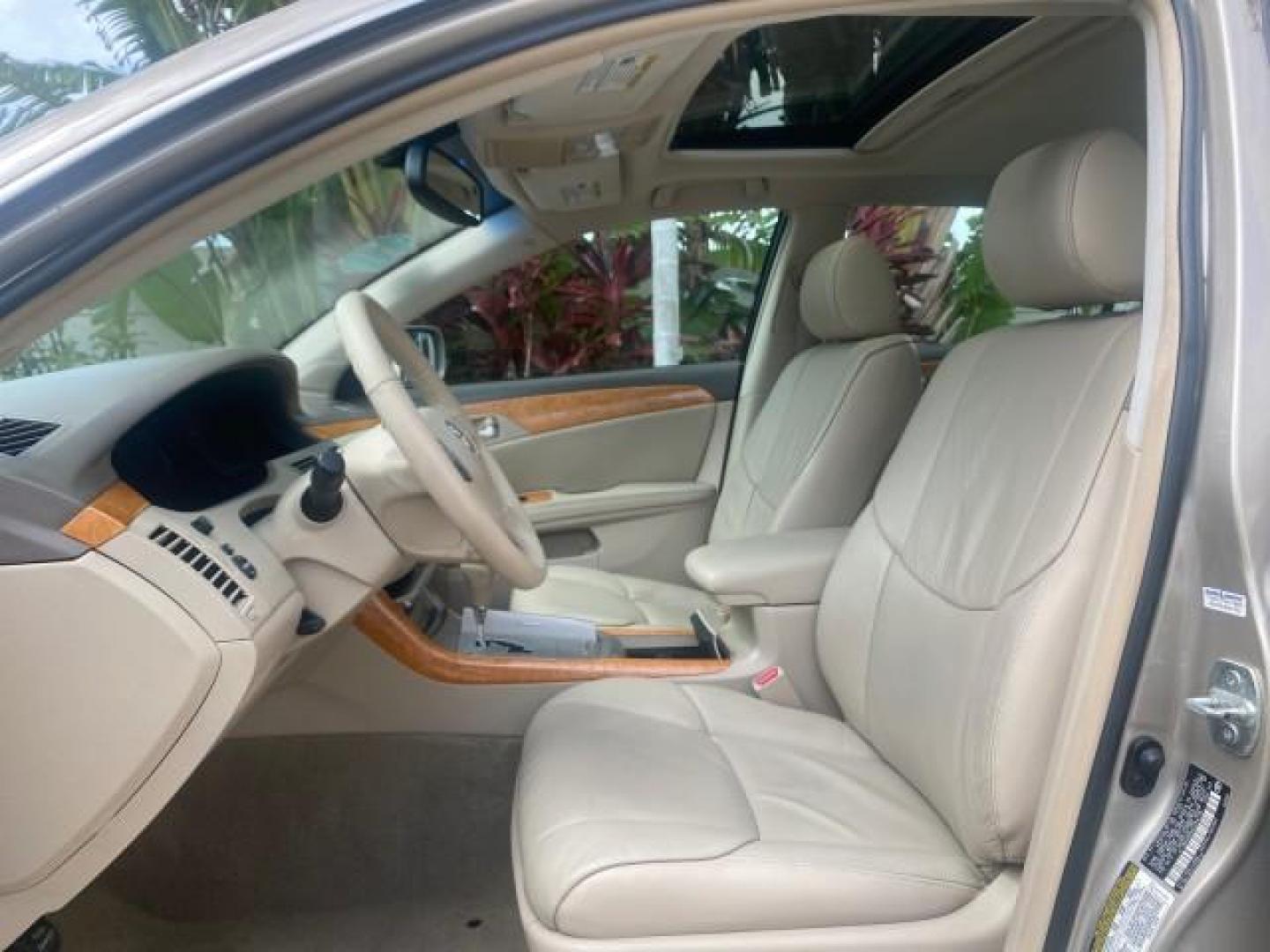 2006 Desert Sand Mica /Ivory Toyota Avalon XLS LOW MILES 53,114 (4T1BK36B66U) with an 3.5L 24-Valve EFI DOHC V6 Engine engine, Automatic transmission, located at 4701 North Dixie Hwy, Pompano Beach, FL, 33064, (954) 422-2889, 26.240938, -80.123474 - OUR WEBPAGE FLORIDACARS1.COM HAS OVER 100 PHOTOS AND FREE CARFAX LINK 2006 TOYOTA AVALON XLS VIN: 4T1BK36B66U098736 4 T 1 B K 3 6 B 6 6 U 0 9 8 7 3 6 SEDAN 4 DR 3.5L V6 F DOHC 24V GASOLINE FRONT WHEEL DRIVE Top Features Alloy Wheels Front Seat Heaters Leather Seats Special Edition Sunroof(s) Basic F - Photo#31