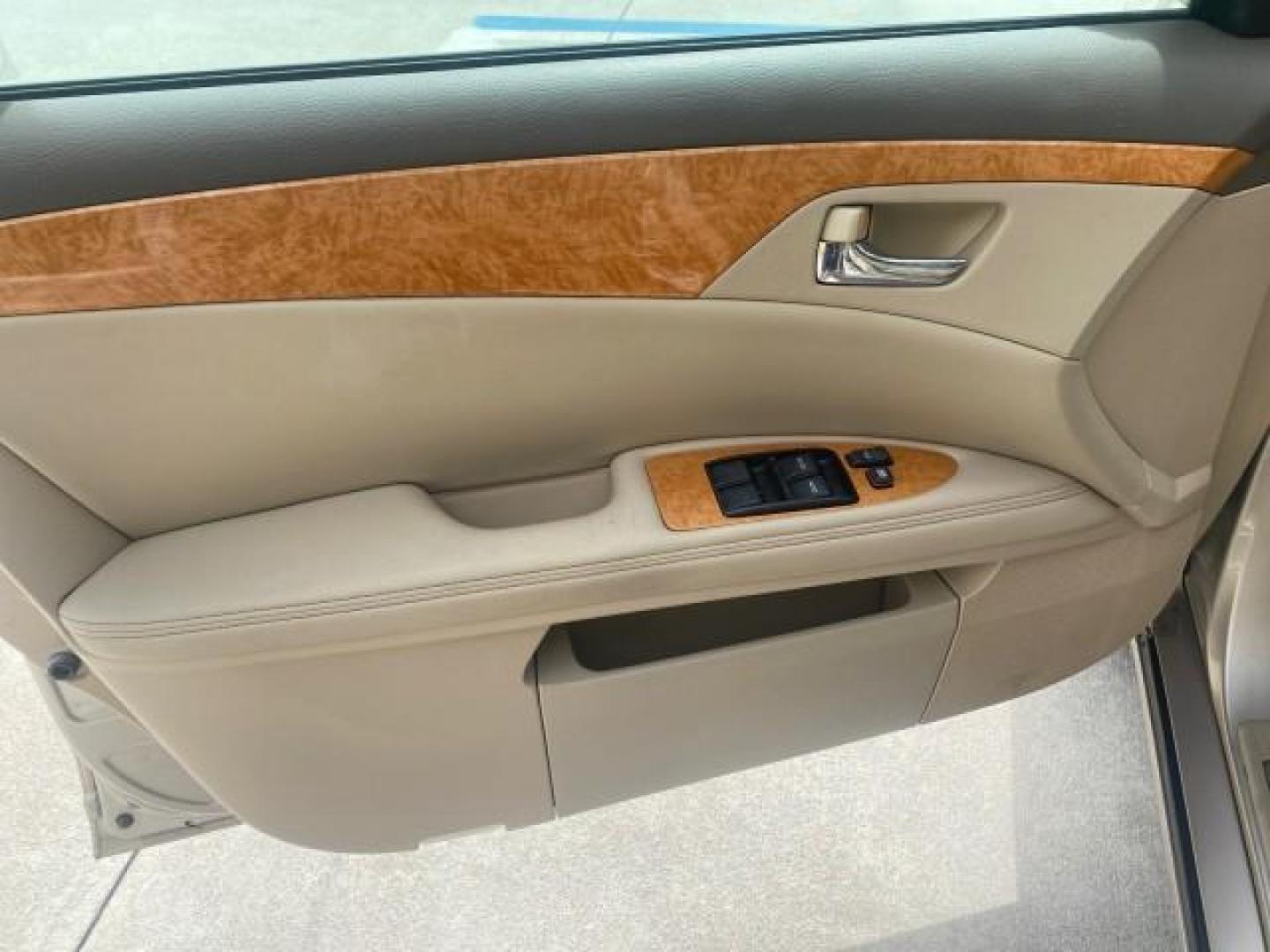 2006 Desert Sand Mica /Ivory Toyota Avalon XLS LOW MILES 53,114 (4T1BK36B66U) with an 3.5L 24-Valve EFI DOHC V6 Engine engine, Automatic transmission, located at 4701 North Dixie Hwy, Pompano Beach, FL, 33064, (954) 422-2889, 26.240938, -80.123474 - OUR WEBPAGE FLORIDACARS1.COM HAS OVER 100 PHOTOS AND FREE CARFAX LINK 2006 TOYOTA AVALON XLS VIN: 4T1BK36B66U098736 4 T 1 B K 3 6 B 6 6 U 0 9 8 7 3 6 SEDAN 4 DR 3.5L V6 F DOHC 24V GASOLINE FRONT WHEEL DRIVE Top Features Alloy Wheels Front Seat Heaters Leather Seats Special Edition Sunroof(s) Basic F - Photo#37