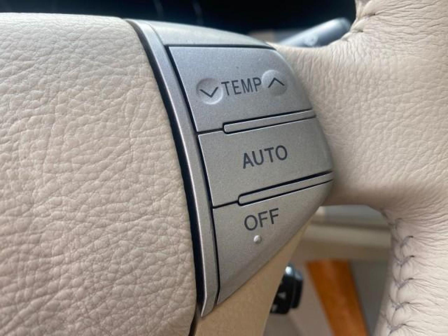 2006 Desert Sand Mica /Ivory Toyota Avalon XLS LOW MILES 53,114 (4T1BK36B66U) with an 3.5L 24-Valve EFI DOHC V6 Engine engine, Automatic transmission, located at 4701 North Dixie Hwy, Pompano Beach, FL, 33064, (954) 422-2889, 26.240938, -80.123474 - OUR WEBPAGE FLORIDACARS1.COM HAS OVER 100 PHOTOS AND FREE CARFAX LINK 2006 TOYOTA AVALON XLS VIN: 4T1BK36B66U098736 4 T 1 B K 3 6 B 6 6 U 0 9 8 7 3 6 SEDAN 4 DR 3.5L V6 F DOHC 24V GASOLINE FRONT WHEEL DRIVE Top Features Alloy Wheels Front Seat Heaters Leather Seats Special Edition Sunroof(s) Basic F - Photo#41