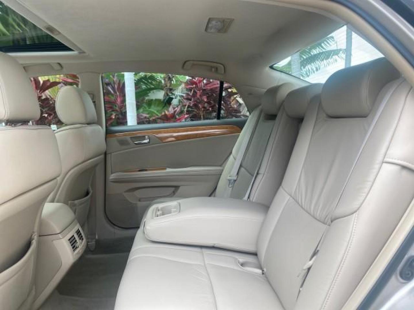 2006 Desert Sand Mica /Ivory Toyota Avalon XLS LOW MILES 53,114 (4T1BK36B66U) with an 3.5L 24-Valve EFI DOHC V6 Engine engine, Automatic transmission, located at 4701 North Dixie Hwy, Pompano Beach, FL, 33064, (954) 422-2889, 26.240938, -80.123474 - OUR WEBPAGE FLORIDACARS1.COM HAS OVER 100 PHOTOS AND FREE CARFAX LINK 2006 TOYOTA AVALON XLS VIN: 4T1BK36B66U098736 4 T 1 B K 3 6 B 6 6 U 0 9 8 7 3 6 SEDAN 4 DR 3.5L V6 F DOHC 24V GASOLINE FRONT WHEEL DRIVE Top Features Alloy Wheels Front Seat Heaters Leather Seats Special Edition Sunroof(s) Basic F - Photo#71