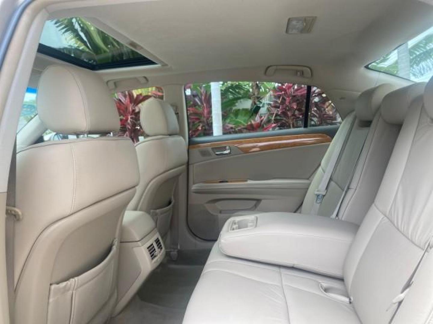 2006 Desert Sand Mica /Ivory Toyota Avalon XLS LOW MILES 53,114 (4T1BK36B66U) with an 3.5L 24-Valve EFI DOHC V6 Engine engine, Automatic transmission, located at 4701 North Dixie Hwy, Pompano Beach, FL, 33064, (954) 422-2889, 26.240938, -80.123474 - OUR WEBPAGE FLORIDACARS1.COM HAS OVER 100 PHOTOS AND FREE CARFAX LINK 2006 TOYOTA AVALON XLS VIN: 4T1BK36B66U098736 4 T 1 B K 3 6 B 6 6 U 0 9 8 7 3 6 SEDAN 4 DR 3.5L V6 F DOHC 24V GASOLINE FRONT WHEEL DRIVE Top Features Alloy Wheels Front Seat Heaters Leather Seats Special Edition Sunroof(s) Basic F - Photo#73