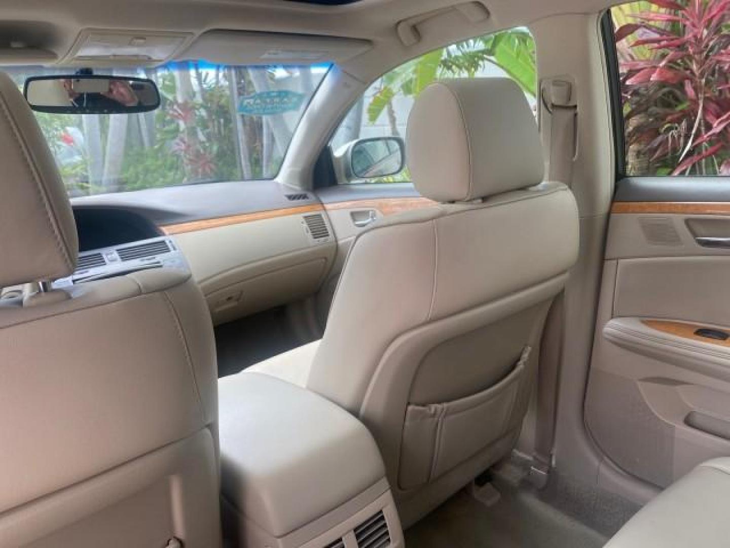 2006 Desert Sand Mica /Ivory Toyota Avalon XLS LOW MILES 53,114 (4T1BK36B66U) with an 3.5L 24-Valve EFI DOHC V6 Engine engine, Automatic transmission, located at 4701 North Dixie Hwy, Pompano Beach, FL, 33064, (954) 422-2889, 26.240938, -80.123474 - OUR WEBPAGE FLORIDACARS1.COM HAS OVER 100 PHOTOS AND FREE CARFAX LINK 2006 TOYOTA AVALON XLS VIN: 4T1BK36B66U098736 4 T 1 B K 3 6 B 6 6 U 0 9 8 7 3 6 SEDAN 4 DR 3.5L V6 F DOHC 24V GASOLINE FRONT WHEEL DRIVE Top Features Alloy Wheels Front Seat Heaters Leather Seats Special Edition Sunroof(s) Basic F - Photo#79