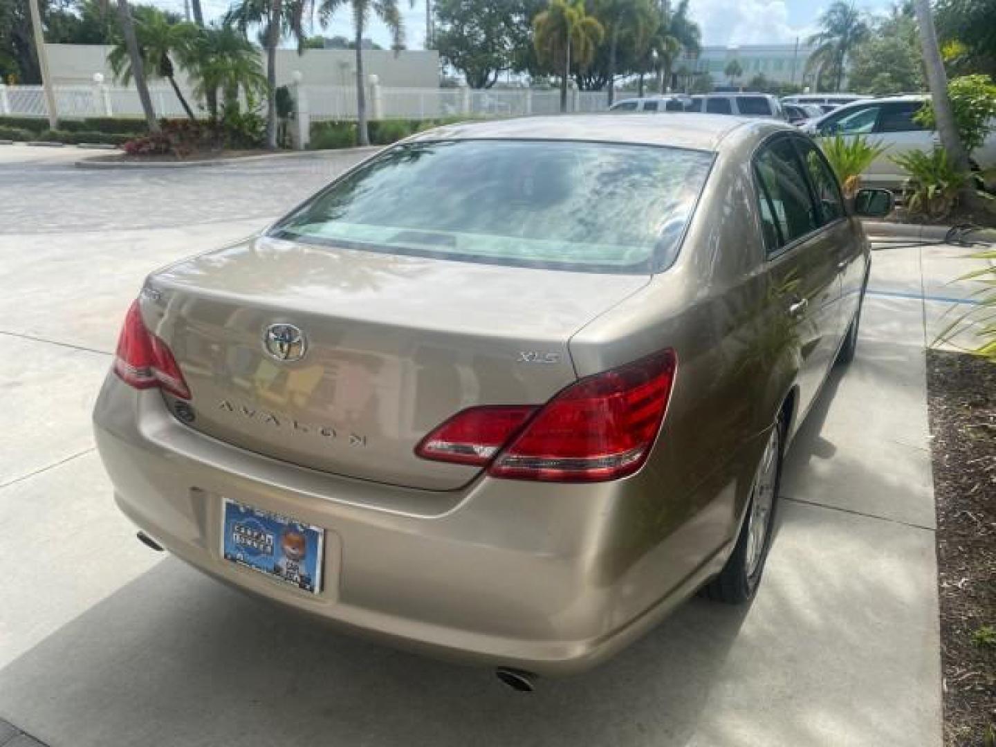 2006 Desert Sand Mica /Ivory Toyota Avalon XLS LOW MILES 53,114 (4T1BK36B66U) with an 3.5L 24-Valve EFI DOHC V6 Engine engine, Automatic transmission, located at 4701 North Dixie Hwy, Pompano Beach, FL, 33064, (954) 422-2889, 26.240938, -80.123474 - OUR WEBPAGE FLORIDACARS1.COM HAS OVER 100 PHOTOS AND FREE CARFAX LINK 2006 TOYOTA AVALON XLS VIN: 4T1BK36B66U098736 4 T 1 B K 3 6 B 6 6 U 0 9 8 7 3 6 SEDAN 4 DR 3.5L V6 F DOHC 24V GASOLINE FRONT WHEEL DRIVE Top Features Alloy Wheels Front Seat Heaters Leather Seats Special Edition Sunroof(s) Basic F - Photo#86