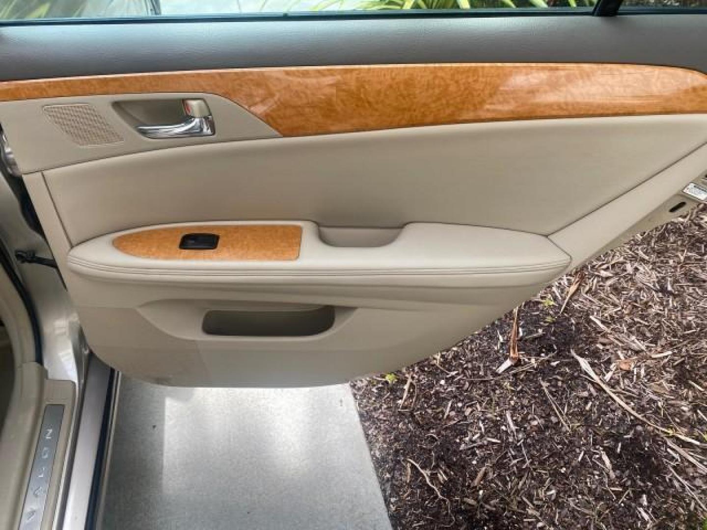 2006 Desert Sand Mica /Ivory Toyota Avalon XLS LOW MILES 53,114 (4T1BK36B66U) with an 3.5L 24-Valve EFI DOHC V6 Engine engine, Automatic transmission, located at 4701 North Dixie Hwy, Pompano Beach, FL, 33064, (954) 422-2889, 26.240938, -80.123474 - OUR WEBPAGE FLORIDACARS1.COM HAS OVER 100 PHOTOS AND FREE CARFAX LINK 2006 TOYOTA AVALON XLS VIN: 4T1BK36B66U098736 4 T 1 B K 3 6 B 6 6 U 0 9 8 7 3 6 SEDAN 4 DR 3.5L V6 F DOHC 24V GASOLINE FRONT WHEEL DRIVE Top Features Alloy Wheels Front Seat Heaters Leather Seats Special Edition Sunroof(s) Basic F - Photo#96