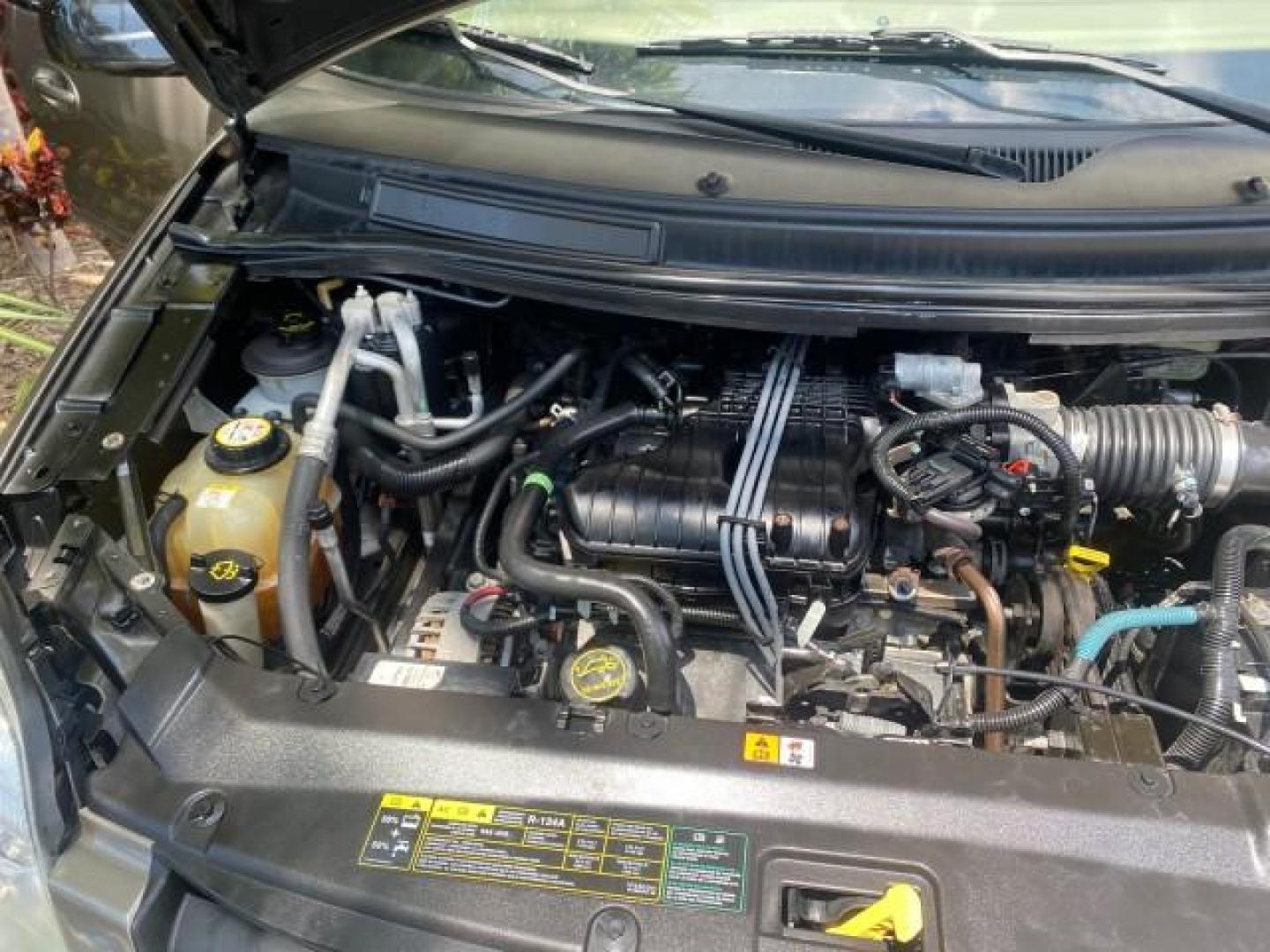 2006 Arizona Beige Metallic /Pebble Ford Freestar Wagon SE LOW MILES 57,712 (2FMZA51666B) with an 3.9L OHV V6 Engine engine, Automatic transmission, located at 4701 North Dixie Hwy, Pompano Beach, FL, 33064, (954) 422-2889, 26.240938, -80.123474 - OUR WEBPAGE FLORIDACARS1.COM HAS OVER 100 PHOTOS AND FREE CARFAX LINK 2006 FORD FREESTAR SE VIN: 2FMZA51666BA30658 2 F M Z A 5 1 6 6 6 B A 3 0 6 5 8 VAN 3.9L V6 F GASOLINE FRONT WHEEL DRIVE Top Features Cloth Seats Fold-Away Third Row Third Row Seat Basic Features ABS Brakes AM/FM Stereo Air Conditi - Photo#25