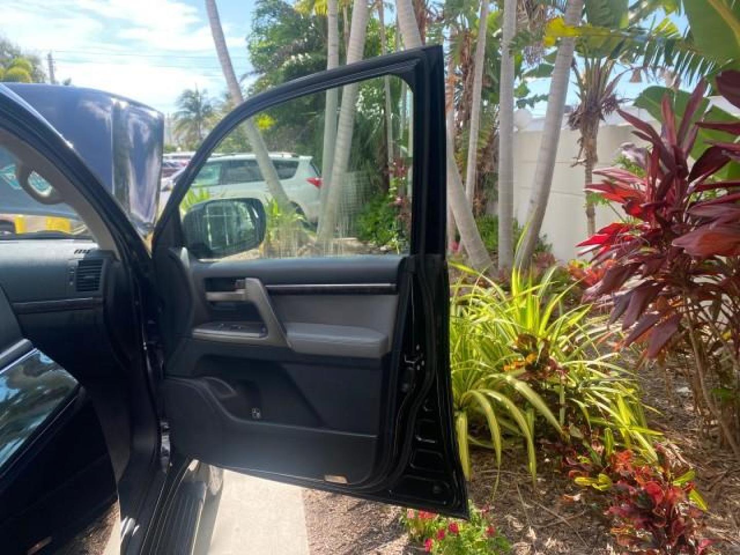 2008 Black /Medium Gray Toyota Land Cruiser LOOKS LIKE NEW 4WD (JTMHY05J984) with an 5.7L DOHC EFI 32-Valve V8 Engine engine, Automatic transmission, located at 4701 North Dixie Hwy, Pompano Beach, FL, 33064, (954) 422-2889, 26.240938, -80.123474 - OUR WEBPAGE FLORIDACARS1.COM HAS OVER 100 PHOTOS AND FREE CARFAX LINK 2008 TOYOTA LAND CRUISER VIN: JTMHY05J984000502 J T M H Y 0 5 J 9 8 4 0 0 0 5 0 2 4 DOOR WAGON/SPORT UTILITY 5.7L V8 F DOHC 32V GASOLINE ALL WHEEL DRIVE Top Features 4WD/AWD Alloy Wheels Fold-Away Third Row Front Seat Heaters JBL - Photo#11