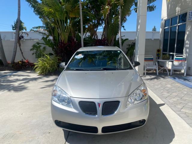 2007 Granite Metallic /Ebony Pontiac G6 GT LOW MILES 48,961 1 OWNER (1G2ZH361674) with an 3.9L V6 SFI Engine engine, Automatic transmission, located at 4701 North Dixie Hwy, Pompano Beach, FL, 33064, (954) 422-2889, 26.240938, -80.123474 - OUR WEBPAGE FLORIDACARS1.COM HAS OVER 100 PHOTOS AND FREE CARFAX LINK 2007 PONTIAC G6 GT VIN: 1G2ZH361674264591 1 G 2 Z H 3 6 1 6 7 4 2 6 4 5 9 1 CONVERTIBLE 3.9L V6 F GASOLINE FRONT WHEEL DRIVE Top Features Alloy Wheels Front Seat Heaters Hard Top Leather Seats Basic Features ABS Brakes AM/FM Stere - Photo#2