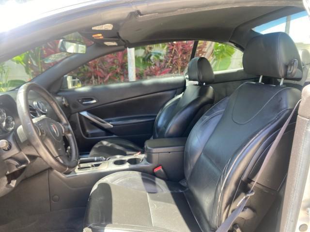 2007 Granite Metallic /Ebony Pontiac G6 GT LOW MILES 48,961 1 OWNER (1G2ZH361674) with an 3.9L V6 SFI Engine engine, Automatic transmission, located at 4701 North Dixie Hwy, Pompano Beach, FL, 33064, (954) 422-2889, 26.240938, -80.123474 - OUR WEBPAGE FLORIDACARS1.COM HAS OVER 100 PHOTOS AND FREE CARFAX LINK 2007 PONTIAC G6 GT VIN: 1G2ZH361674264591 1 G 2 Z H 3 6 1 6 7 4 2 6 4 5 9 1 CONVERTIBLE 3.9L V6 F GASOLINE FRONT WHEEL DRIVE Top Features Alloy Wheels Front Seat Heaters Hard Top Leather Seats Basic Features ABS Brakes AM/FM Stere - Photo#41