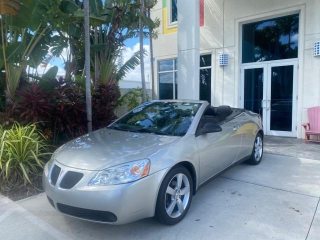 2007 Granite Metallic /Ebony Pontiac G6 GT LOW MILES 48,961 1 OWNER (1G2ZH361674) with an 3.9L V6 SFI Engine engine, Automatic transmission, located at 4701 North Dixie Hwy, Pompano Beach, FL, 33064, (954) 422-2889, 26.240938, -80.123474 - OUR WEBPAGE FLORIDACARS1.COM HAS OVER 100 PHOTOS AND FREE CARFAX LINK 2007 PONTIAC G6 GT VIN: 1G2ZH361674264591 1 G 2 Z H 3 6 1 6 7 4 2 6 4 5 9 1 CONVERTIBLE 3.9L V6 F GASOLINE FRONT WHEEL DRIVE Top Features Alloy Wheels Front Seat Heaters Hard Top Leather Seats Basic Features ABS Brakes AM/FM Stere - Photo#26