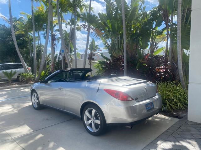 2007 Granite Metallic /Ebony Pontiac G6 GT LOW MILES 48,961 1 OWNER (1G2ZH361674) with an 3.9L V6 SFI Engine engine, Automatic transmission, located at 4701 North Dixie Hwy, Pompano Beach, FL, 33064, (954) 422-2889, 26.240938, -80.123474 - OUR WEBPAGE FLORIDACARS1.COM HAS OVER 100 PHOTOS AND FREE CARFAX LINK 2007 PONTIAC G6 GT VIN: 1G2ZH361674264591 1 G 2 Z H 3 6 1 6 7 4 2 6 4 5 9 1 CONVERTIBLE 3.9L V6 F GASOLINE FRONT WHEEL DRIVE Top Features Alloy Wheels Front Seat Heaters Hard Top Leather Seats Basic Features ABS Brakes AM/FM Stere - Photo#28