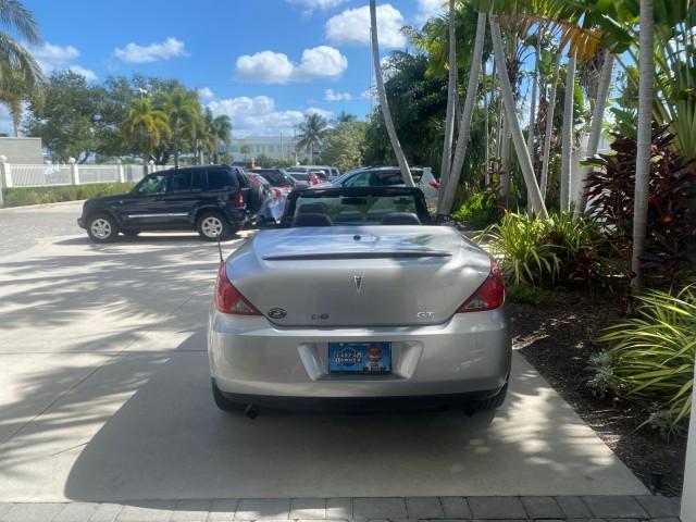 2007 Granite Metallic /Ebony Pontiac G6 GT LOW MILES 48,961 1 OWNER (1G2ZH361674) with an 3.9L V6 SFI Engine engine, Automatic transmission, located at 4701 North Dixie Hwy, Pompano Beach, FL, 33064, (954) 422-2889, 26.240938, -80.123474 - OUR WEBPAGE FLORIDACARS1.COM HAS OVER 100 PHOTOS AND FREE CARFAX LINK 2007 PONTIAC G6 GT VIN: 1G2ZH361674264591 1 G 2 Z H 3 6 1 6 7 4 2 6 4 5 9 1 CONVERTIBLE 3.9L V6 F GASOLINE FRONT WHEEL DRIVE Top Features Alloy Wheels Front Seat Heaters Hard Top Leather Seats Basic Features ABS Brakes AM/FM Stere - Photo#6