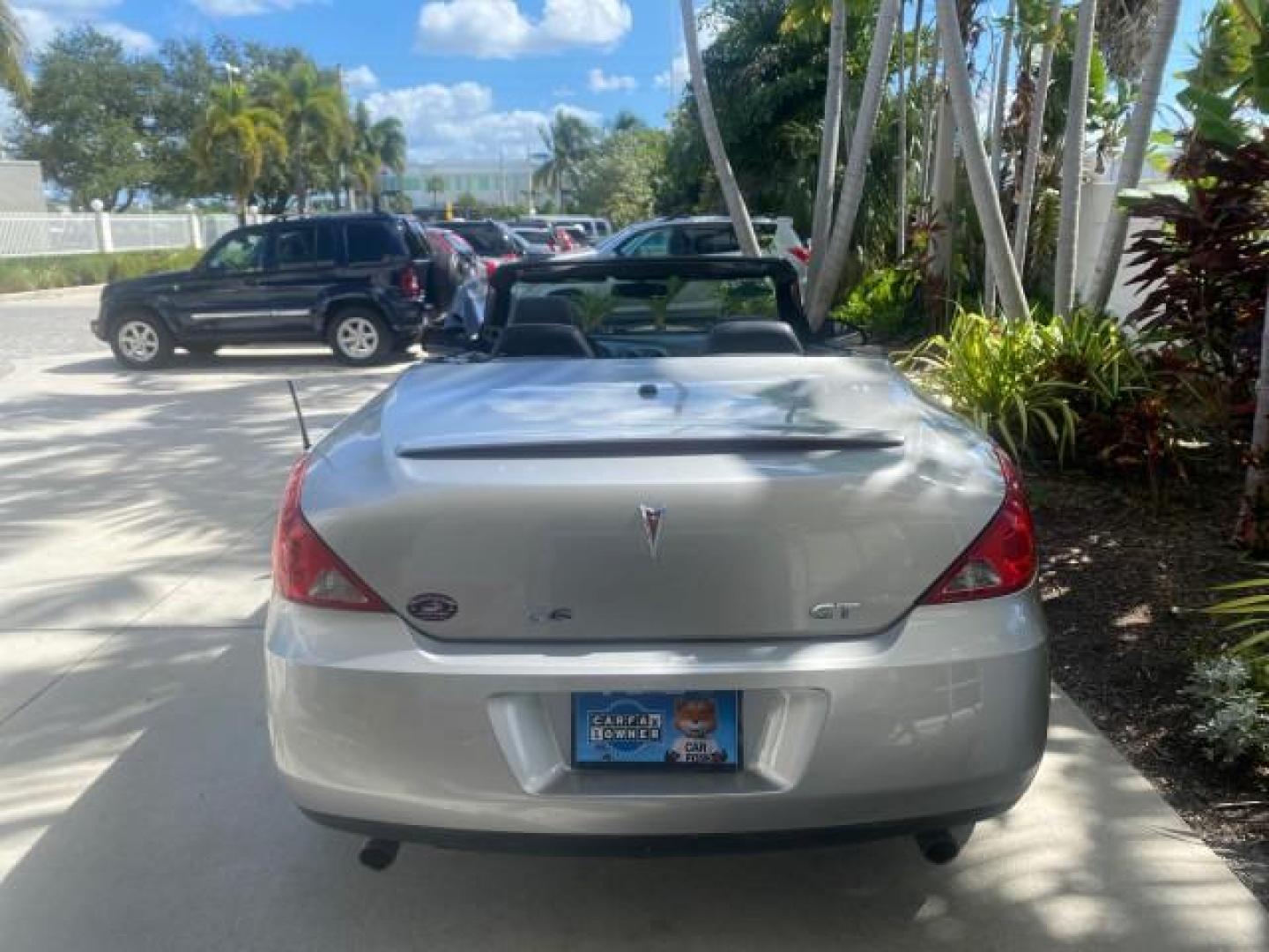 2007 Granite Metallic /Ebony Pontiac G6 GT LOW MILES 48,961 1 OWNER (1G2ZH361674) with an 3.9L V6 SFI Engine engine, Automatic transmission, located at 4701 North Dixie Hwy, Pompano Beach, FL, 33064, (954) 422-2889, 26.240938, -80.123474 - OUR WEBPAGE FLORIDACARS1.COM HAS OVER 100 PHOTOS AND FREE CARFAX LINK 2007 PONTIAC G6 GT VIN: 1G2ZH361674264591 1 G 2 Z H 3 6 1 6 7 4 2 6 4 5 9 1 CONVERTIBLE 3.9L V6 F GASOLINE FRONT WHEEL DRIVE Top Features Alloy Wheels Front Seat Heaters Hard Top Leather Seats Basic Features ABS Brakes AM/FM Stere - Photo#94