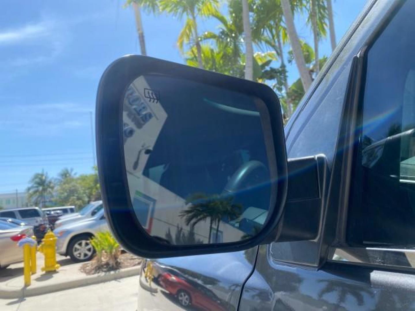 2006 Smoke Metallic /Graphite/Titanium Nissan Armada SE 21 SERVICES NO ACCIDENTS (5N1AA08A96N) with an 5.6L DOHC 32-Valve Endurance V8 Engine engine, Automatic transmission, located at 4701 North Dixie Hwy, Pompano Beach, FL, 33064, (954) 422-2889, 26.240938, -80.123474 - OUR WEBPAGE FLORIDACARS1.COM HAS OVER 100 PHOTOS AND FREE CARFAX LINK 2006 NISSAN ARMADA SE VIN: 5N1AA08A96N736506 5 N 1 A A 0 8 A 9 6 N 7 3 6 5 0 6 4 DOOR WAGON/SPORT UTILITY 5.6L V8 F DOHC 32V GASOLINE REAR WHEEL DRIVE Top Features Alloy Wheels Cloth Seats Fold-Away Third Row Parking Sensors Rear - Photo#30