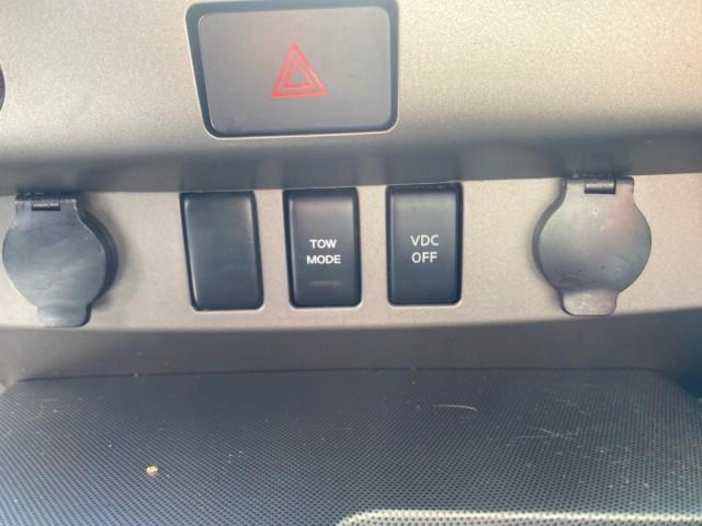 2006 Smoke Metallic /Graphite/Titanium Nissan Armada SE 21 SERVICES NO ACCIDENTS (5N1AA08A96N) with an 5.6L DOHC 32-Valve Endurance V8 Engine engine, Automatic transmission, located at 4701 North Dixie Hwy, Pompano Beach, FL, 33064, (954) 422-2889, 26.240938, -80.123474 - OUR WEBPAGE FLORIDACARS1.COM HAS OVER 100 PHOTOS AND FREE CARFAX LINK 2006 NISSAN ARMADA SE VIN: 5N1AA08A96N736506 5 N 1 A A 0 8 A 9 6 N 7 3 6 5 0 6 4 DOOR WAGON/SPORT UTILITY 5.6L V8 F DOHC 32V GASOLINE REAR WHEEL DRIVE Top Features Alloy Wheels Cloth Seats Fold-Away Third Row Parking Sensors Rear - Photo#48