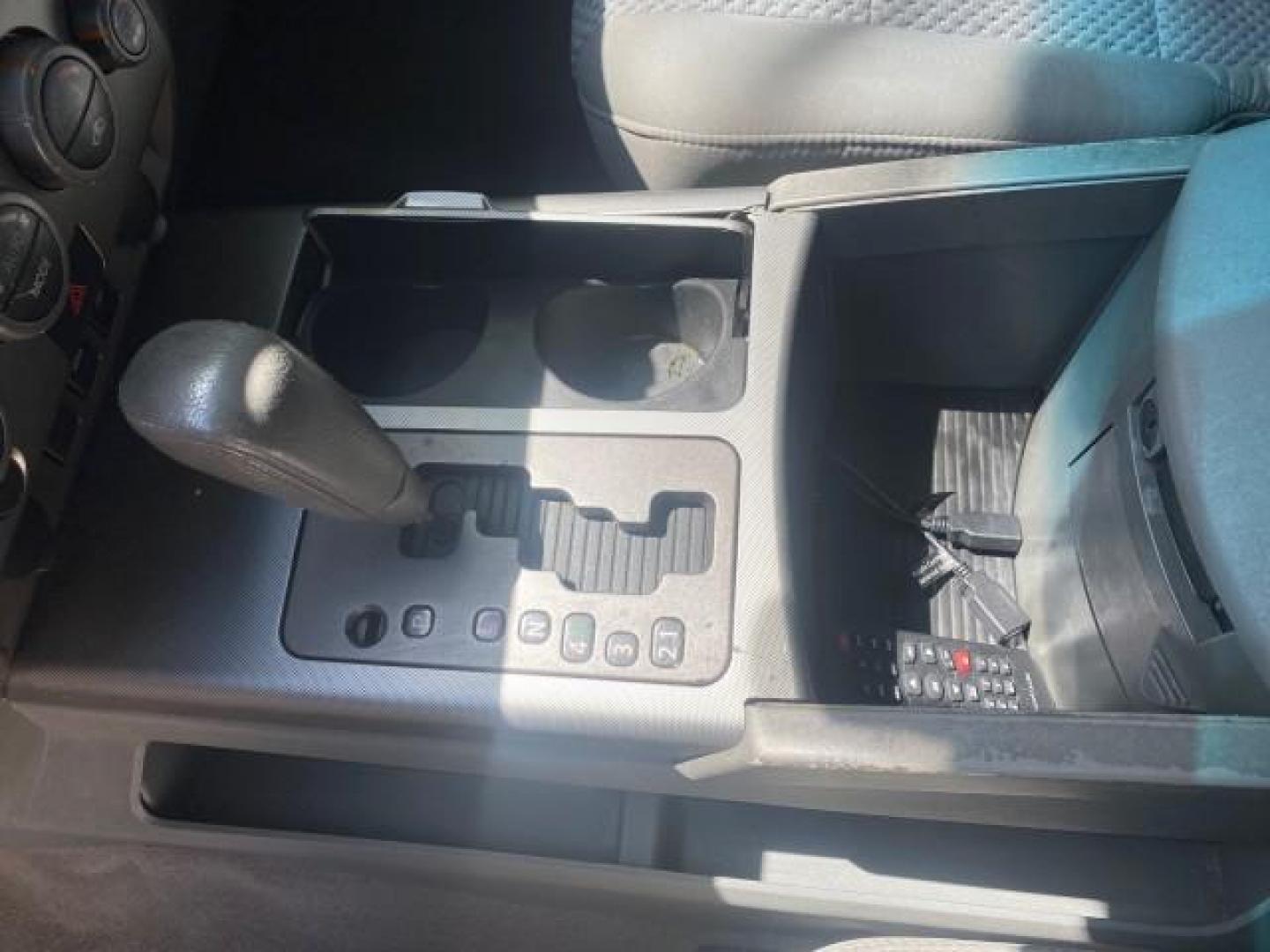 2006 Smoke Metallic /Graphite/Titanium Nissan Armada SE 21 SERVICES NO ACCIDENTS (5N1AA08A96N) with an 5.6L DOHC 32-Valve Endurance V8 Engine engine, Automatic transmission, located at 4701 North Dixie Hwy, Pompano Beach, FL, 33064, (954) 422-2889, 26.240938, -80.123474 - OUR WEBPAGE FLORIDACARS1.COM HAS OVER 100 PHOTOS AND FREE CARFAX LINK 2006 NISSAN ARMADA SE VIN: 5N1AA08A96N736506 5 N 1 A A 0 8 A 9 6 N 7 3 6 5 0 6 4 DOOR WAGON/SPORT UTILITY 5.6L V8 F DOHC 32V GASOLINE REAR WHEEL DRIVE Top Features Alloy Wheels Cloth Seats Fold-Away Third Row Parking Sensors Rear - Photo#49