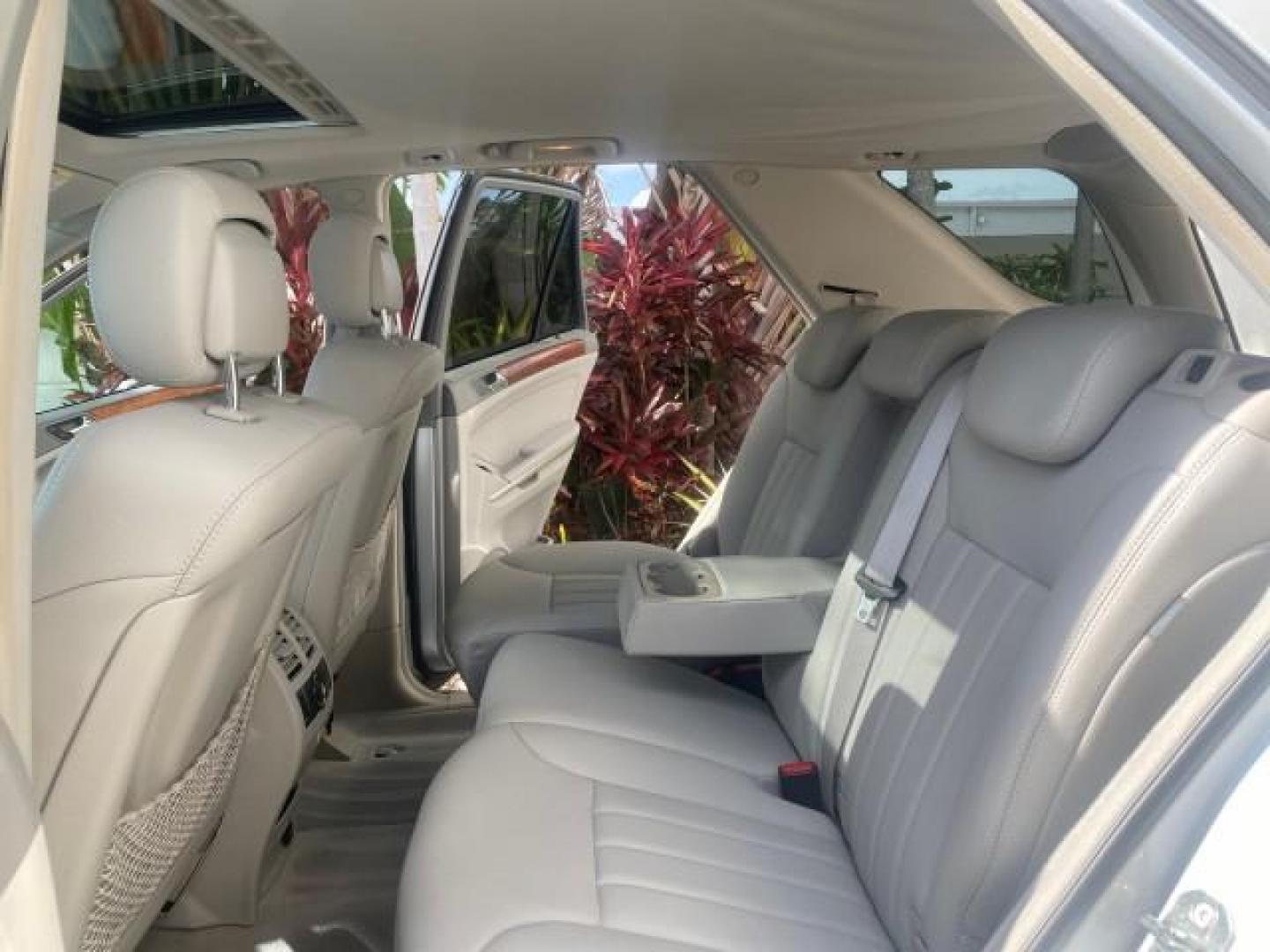 2008 Iridium Silver Metallic /Ash Mercedes-Benz M-Class 3.5L 1 OWNER LOW MILES 48,488 (4JGBB86E68A) with an 3.5L DOHC 24-Valve V6 Engine engine, Automatic transmission, located at 4701 North Dixie Hwy, Pompano Beach, FL, 33064, (954) 422-2889, 26.240938, -80.123474 - OUR WEBPAGE FLORIDACARS1.COM HAS OVER 100 PHOTOS AND FREE CARFAX LINK 2008 MERCEDES-BENZ M-CLASS ML 350 VIN: 4JGBB86E68A369175 4 J G B B 8 6 E 6 8 A 3 6 9 1 7 5 4 DOOR WAGON/SPORT UTILITY 3.5L V6 F DOHC 24V GASOLINE ALL WHEEL DRIVE Top Features 4WD/AWD Alloy Wheels Automated Cruise Control Front Sea - Photo#14
