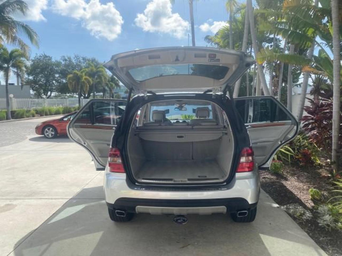 2008 Iridium Silver Metallic /Ash Mercedes-Benz M-Class 3.5L 1 OWNER LOW MILES 48,488 (4JGBB86E68A) with an 3.5L DOHC 24-Valve V6 Engine engine, Automatic transmission, located at 4701 North Dixie Hwy, Pompano Beach, FL, 33064, (954) 422-2889, 26.240938, -80.123474 - OUR WEBPAGE FLORIDACARS1.COM HAS OVER 100 PHOTOS AND FREE CARFAX LINK 2008 MERCEDES-BENZ M-CLASS ML 350 VIN: 4JGBB86E68A369175 4 J G B B 8 6 E 6 8 A 3 6 9 1 7 5 4 DOOR WAGON/SPORT UTILITY 3.5L V6 F DOHC 24V GASOLINE ALL WHEEL DRIVE Top Features 4WD/AWD Alloy Wheels Automated Cruise Control Front Sea - Photo#15