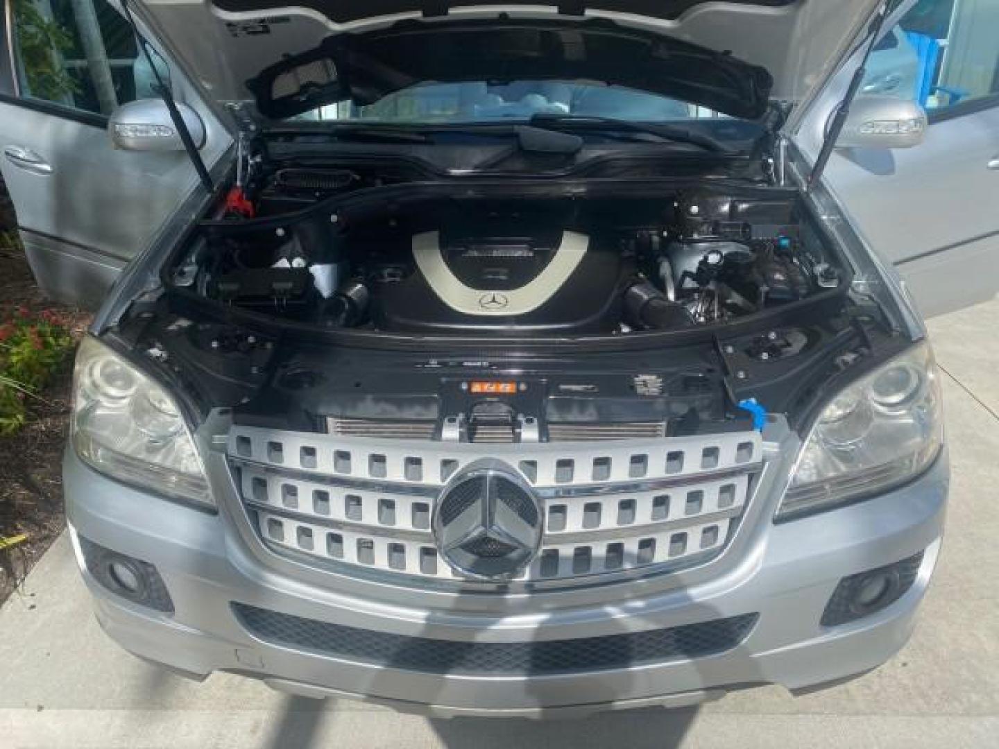 2008 Iridium Silver Metallic /Ash Mercedes-Benz M-Class 3.5L 1 OWNER LOW MILES 48,488 (4JGBB86E68A) with an 3.5L DOHC 24-Valve V6 Engine engine, Automatic transmission, located at 4701 North Dixie Hwy, Pompano Beach, FL, 33064, (954) 422-2889, 26.240938, -80.123474 - OUR WEBPAGE FLORIDACARS1.COM HAS OVER 100 PHOTOS AND FREE CARFAX LINK 2008 MERCEDES-BENZ M-CLASS ML 350 VIN: 4JGBB86E68A369175 4 J G B B 8 6 E 6 8 A 3 6 9 1 7 5 4 DOOR WAGON/SPORT UTILITY 3.5L V6 F DOHC 24V GASOLINE ALL WHEEL DRIVE Top Features 4WD/AWD Alloy Wheels Automated Cruise Control Front Sea - Photo#17