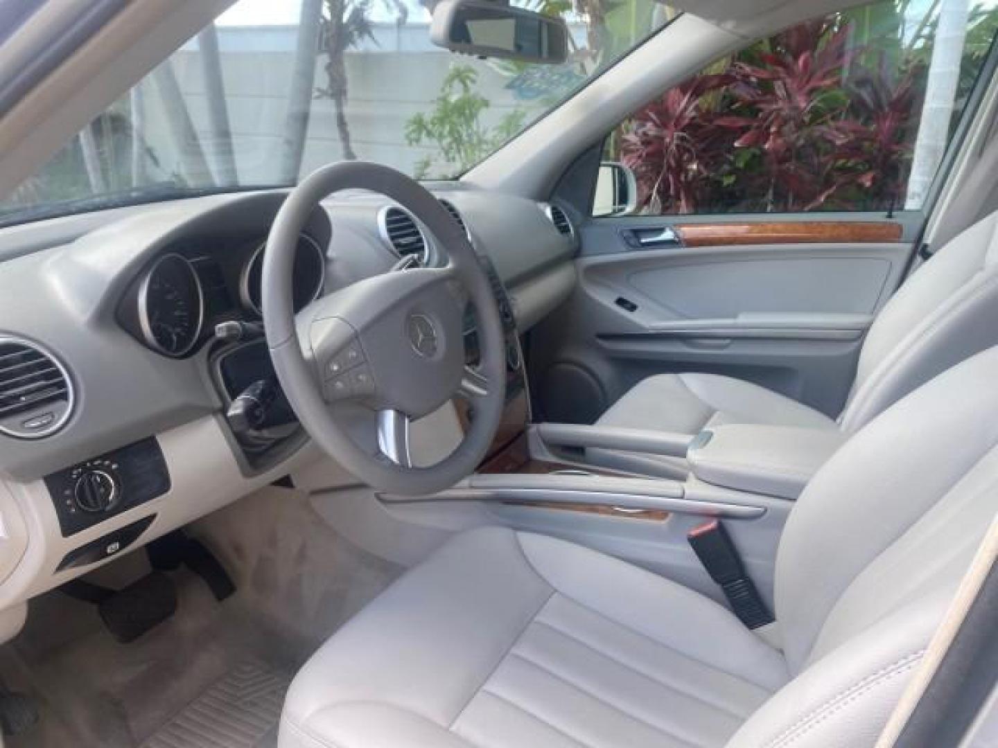 2008 Iridium Silver Metallic /Ash Mercedes-Benz M-Class 3.5L 1 OWNER LOW MILES 48,488 (4JGBB86E68A) with an 3.5L DOHC 24-Valve V6 Engine engine, Automatic transmission, located at 4701 North Dixie Hwy, Pompano Beach, FL, 33064, (954) 422-2889, 26.240938, -80.123474 - OUR WEBPAGE FLORIDACARS1.COM HAS OVER 100 PHOTOS AND FREE CARFAX LINK 2008 MERCEDES-BENZ M-CLASS ML 350 VIN: 4JGBB86E68A369175 4 J G B B 8 6 E 6 8 A 3 6 9 1 7 5 4 DOOR WAGON/SPORT UTILITY 3.5L V6 F DOHC 24V GASOLINE ALL WHEEL DRIVE Top Features 4WD/AWD Alloy Wheels Automated Cruise Control Front Sea - Photo#38