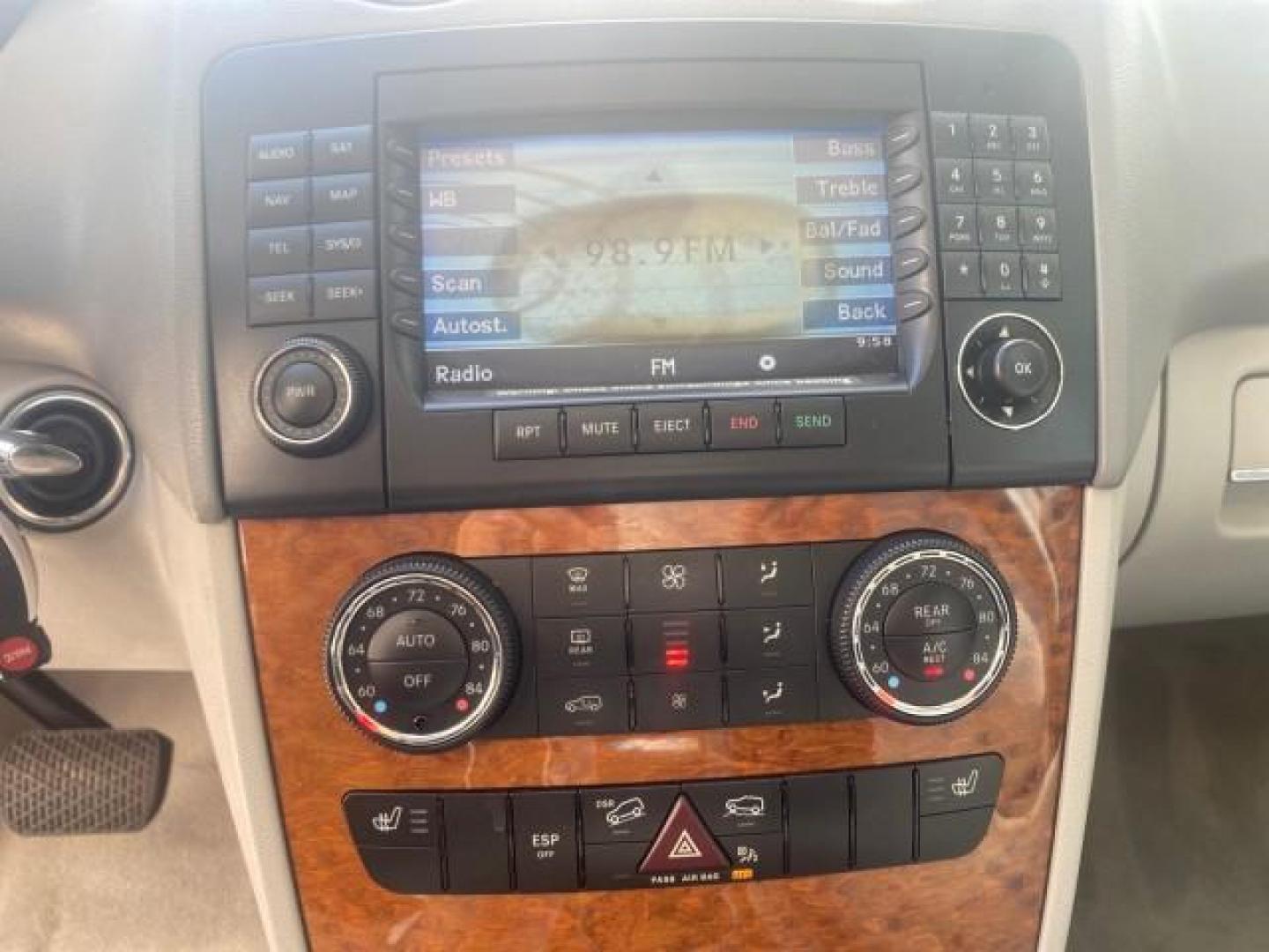 2008 Iridium Silver Metallic /Ash Mercedes-Benz M-Class 3.5L 1 OWNER LOW MILES 48,488 (4JGBB86E68A) with an 3.5L DOHC 24-Valve V6 Engine engine, Automatic transmission, located at 4701 North Dixie Hwy, Pompano Beach, FL, 33064, (954) 422-2889, 26.240938, -80.123474 - OUR WEBPAGE FLORIDACARS1.COM HAS OVER 100 PHOTOS AND FREE CARFAX LINK 2008 MERCEDES-BENZ M-CLASS ML 350 VIN: 4JGBB86E68A369175 4 J G B B 8 6 E 6 8 A 3 6 9 1 7 5 4 DOOR WAGON/SPORT UTILITY 3.5L V6 F DOHC 24V GASOLINE ALL WHEEL DRIVE Top Features 4WD/AWD Alloy Wheels Automated Cruise Control Front Sea - Photo#50