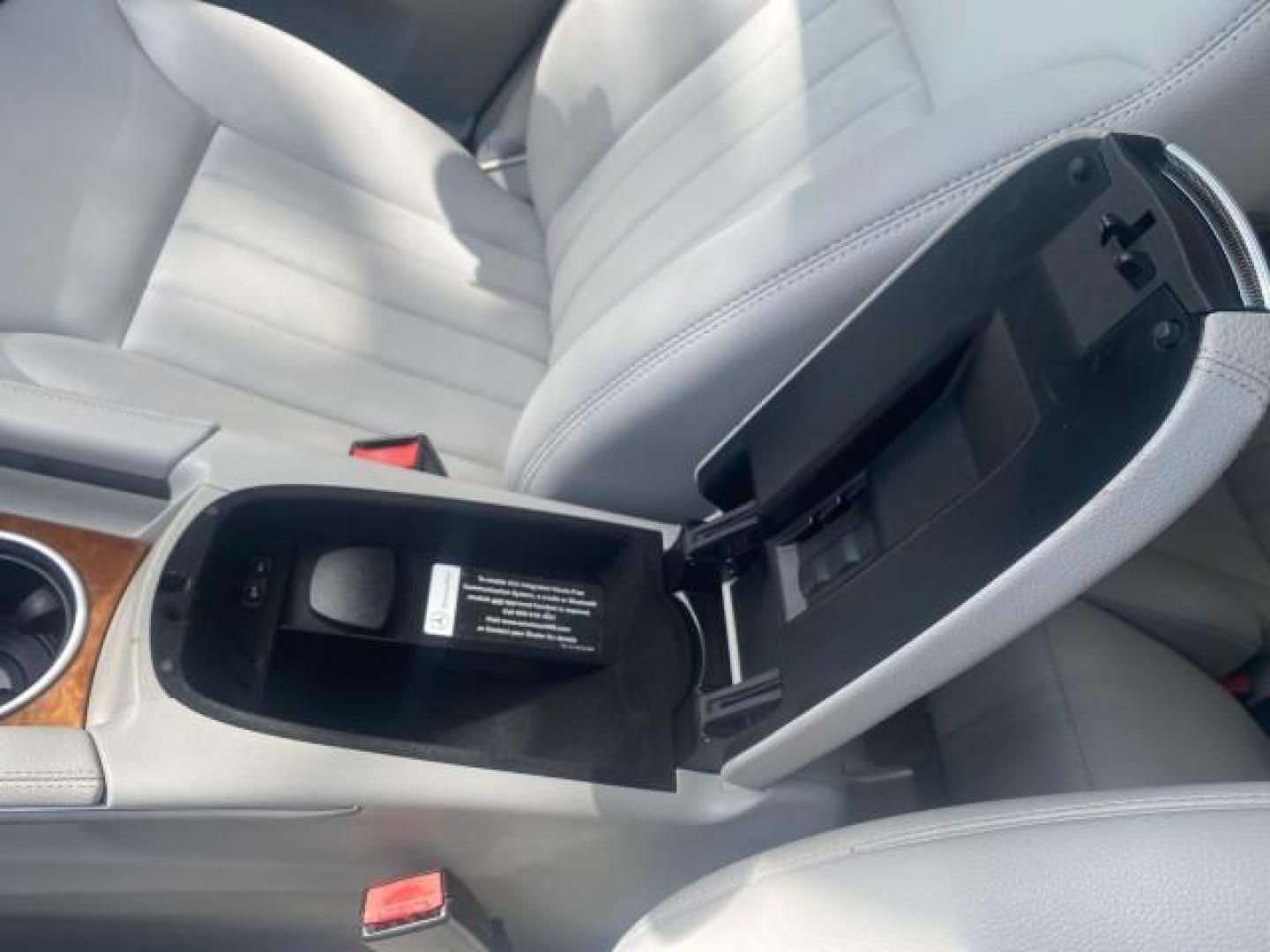 2008 Iridium Silver Metallic /Ash Mercedes-Benz M-Class 3.5L 1 OWNER LOW MILES 48,488 (4JGBB86E68A) with an 3.5L DOHC 24-Valve V6 Engine engine, Automatic transmission, located at 4701 North Dixie Hwy, Pompano Beach, FL, 33064, (954) 422-2889, 26.240938, -80.123474 - OUR WEBPAGE FLORIDACARS1.COM HAS OVER 100 PHOTOS AND FREE CARFAX LINK 2008 MERCEDES-BENZ M-CLASS ML 350 VIN: 4JGBB86E68A369175 4 J G B B 8 6 E 6 8 A 3 6 9 1 7 5 4 DOOR WAGON/SPORT UTILITY 3.5L V6 F DOHC 24V GASOLINE ALL WHEEL DRIVE Top Features 4WD/AWD Alloy Wheels Automated Cruise Control Front Sea - Photo#54