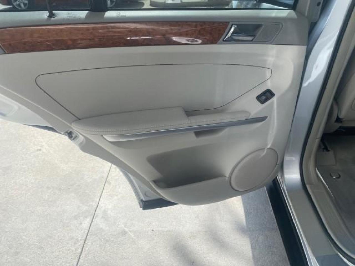 2008 Iridium Silver Metallic /Ash Mercedes-Benz M-Class 3.5L 1 OWNER LOW MILES 48,488 (4JGBB86E68A) with an 3.5L DOHC 24-Valve V6 Engine engine, Automatic transmission, located at 4701 North Dixie Hwy, Pompano Beach, FL, 33064, (954) 422-2889, 26.240938, -80.123474 - OUR WEBPAGE FLORIDACARS1.COM HAS OVER 100 PHOTOS AND FREE CARFAX LINK 2008 MERCEDES-BENZ M-CLASS ML 350 VIN: 4JGBB86E68A369175 4 J G B B 8 6 E 6 8 A 3 6 9 1 7 5 4 DOOR WAGON/SPORT UTILITY 3.5L V6 F DOHC 24V GASOLINE ALL WHEEL DRIVE Top Features 4WD/AWD Alloy Wheels Automated Cruise Control Front Sea - Photo#66