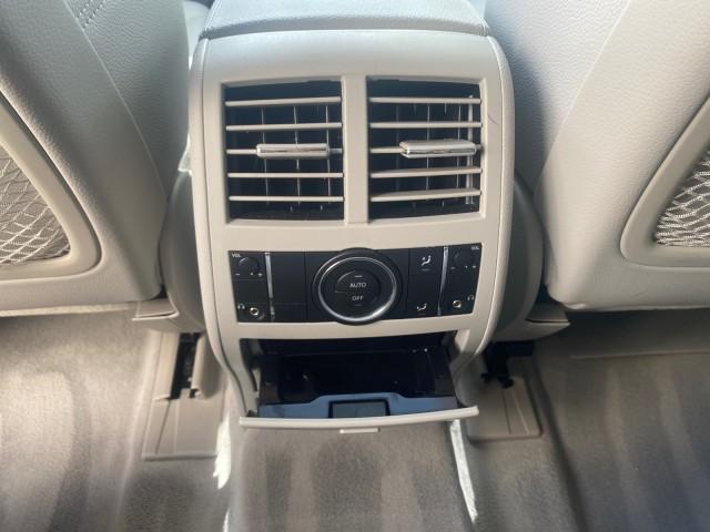 2008 Iridium Silver Metallic /Ash Mercedes-Benz M-Class 3.5L 1 OWNER LOW MILES 48,493 (4JGBB86E68A) with an 3.5L DOHC 24-Valve V6 Engine engine, Automatic transmission, located at 4701 North Dixie Hwy, Pompano Beach, FL, 33064, (954) 422-2889, 26.240938, -80.123474 - OUR WEBPAGE FLORIDACARS1.COM HAS OVER 100 PHOTOS AND FREE CARFAX LINK 2008 MERCEDES-BENZ M-CLASS ML 350 VIN: 4JGBB86E68A369175 4 J G B B 8 6 E 6 8 A 3 6 9 1 7 5 4 DOOR WAGON/SPORT UTILITY 3.5L V6 F DOHC 24V GASOLINE ALL WHEEL DRIVE Top Features 4WD/AWD Alloy Wheels Automated Cruise Control Front Sea - Photo#73