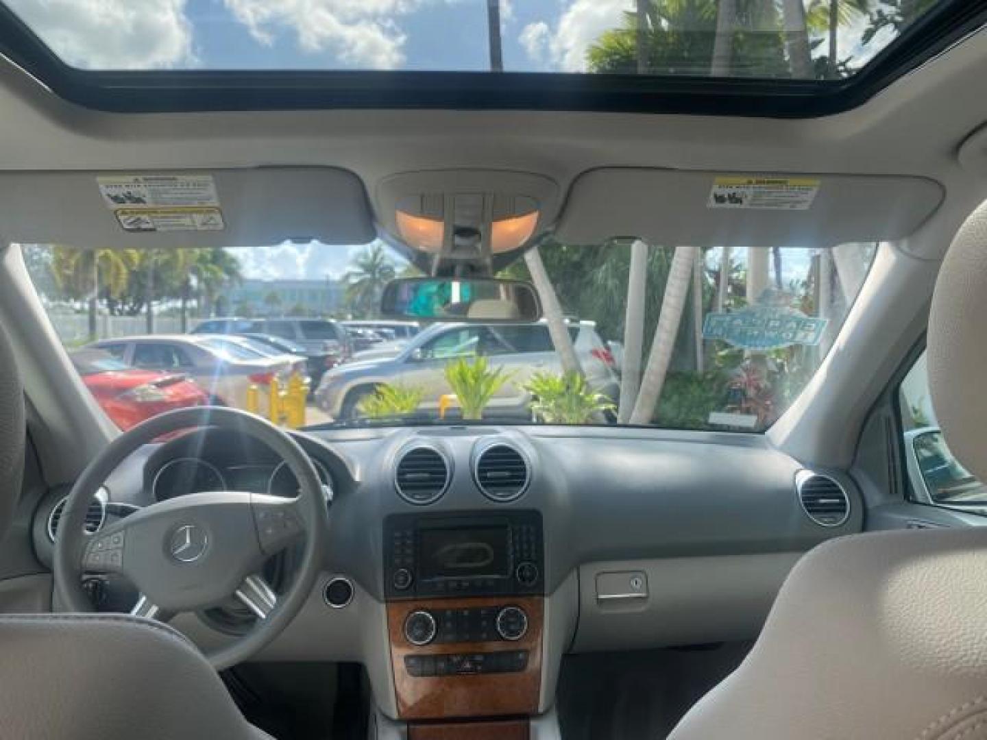 2008 Iridium Silver Metallic /Ash Mercedes-Benz M-Class 3.5L 1 OWNER LOW MILES 48,488 (4JGBB86E68A) with an 3.5L DOHC 24-Valve V6 Engine engine, Automatic transmission, located at 4701 North Dixie Hwy, Pompano Beach, FL, 33064, (954) 422-2889, 26.240938, -80.123474 - OUR WEBPAGE FLORIDACARS1.COM HAS OVER 100 PHOTOS AND FREE CARFAX LINK 2008 MERCEDES-BENZ M-CLASS ML 350 VIN: 4JGBB86E68A369175 4 J G B B 8 6 E 6 8 A 3 6 9 1 7 5 4 DOOR WAGON/SPORT UTILITY 3.5L V6 F DOHC 24V GASOLINE ALL WHEEL DRIVE Top Features 4WD/AWD Alloy Wheels Automated Cruise Control Front Sea - Photo#74